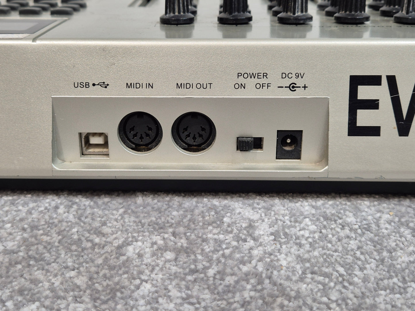Evolution UC33 - PC/MIDI Hardware Controller