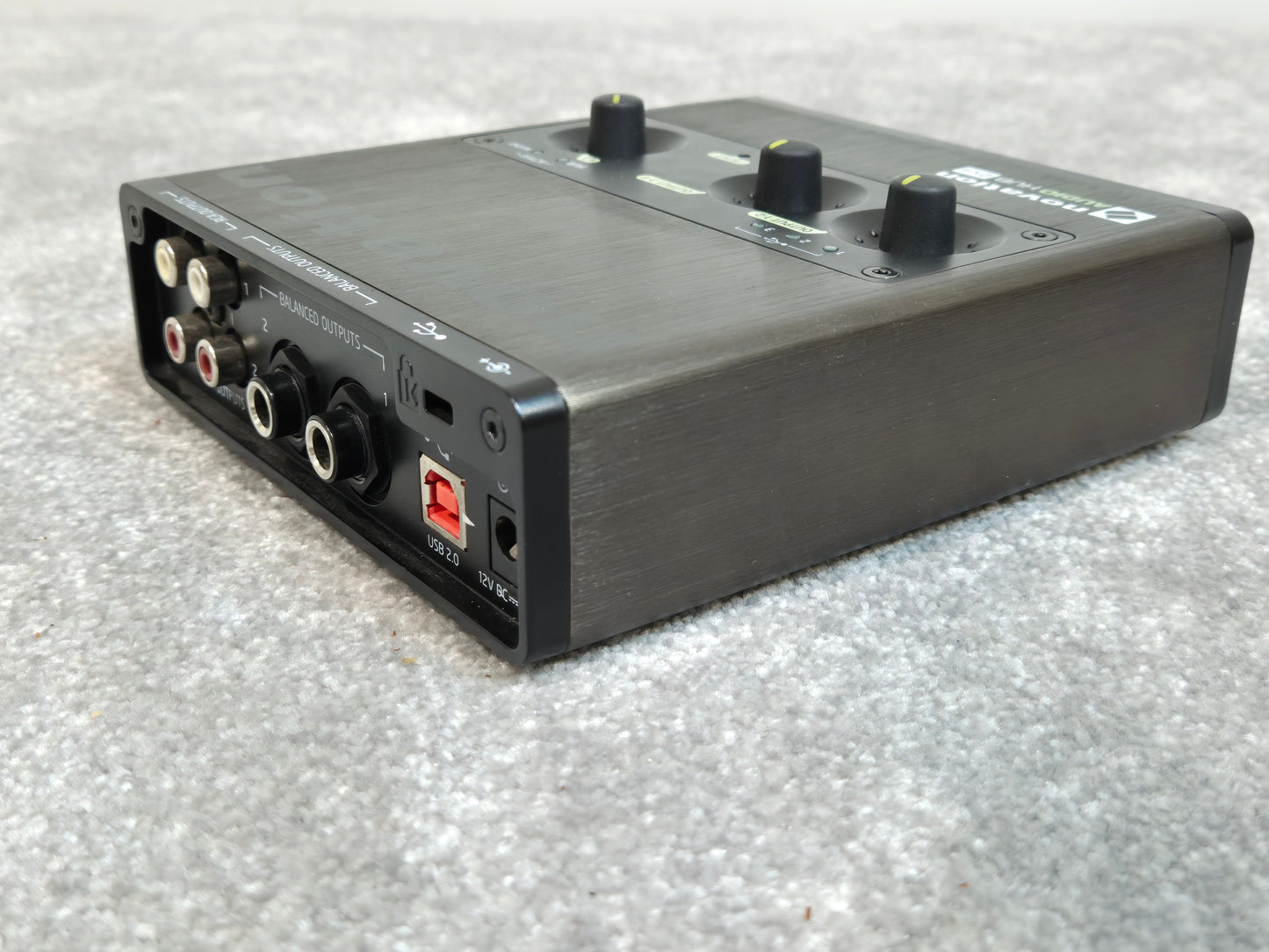 Novation Audio Hub 2x4 - Audio Interface