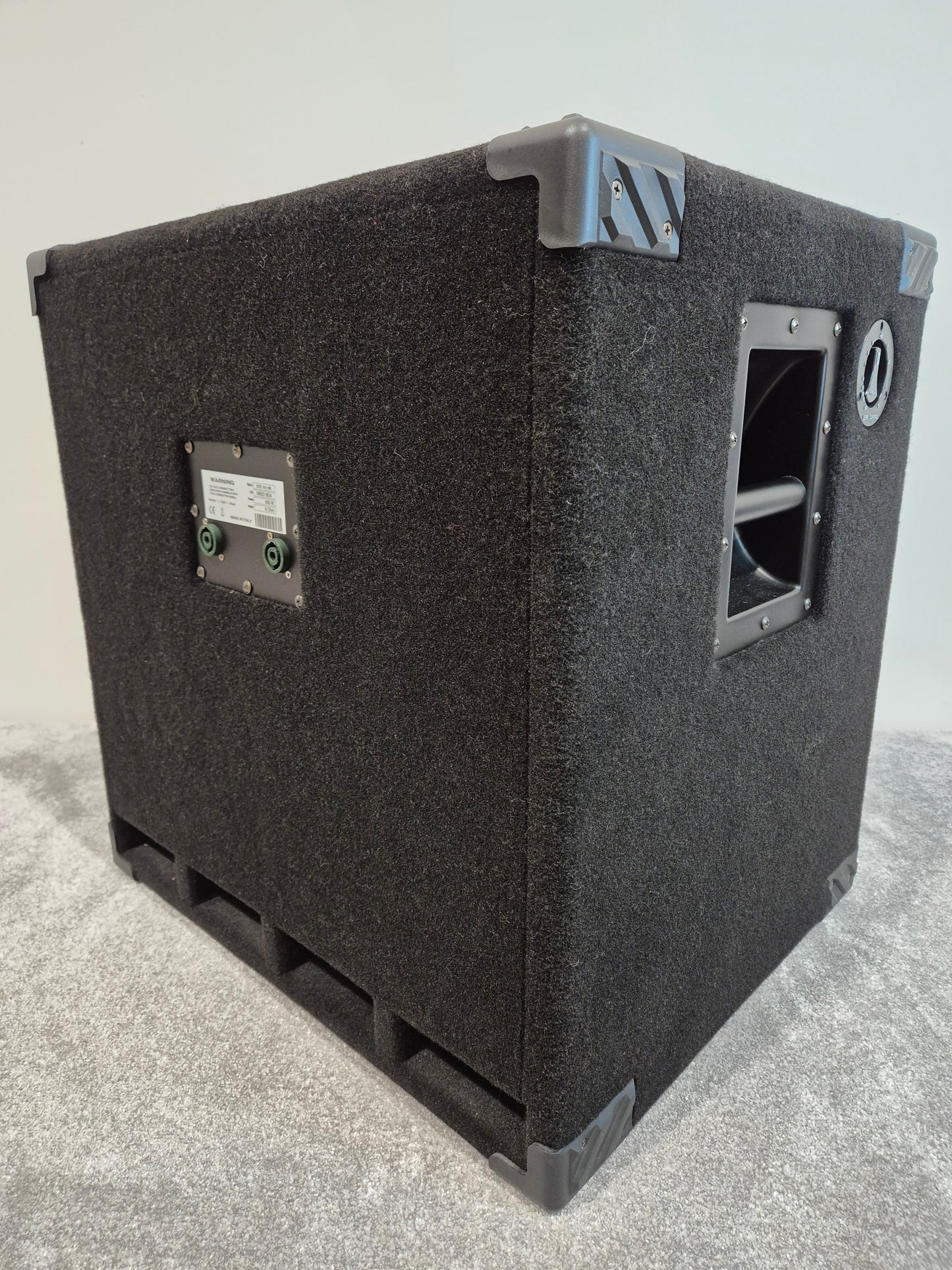 Markbass Standard 151HR - 400Watt Bass Speaker Cabinet