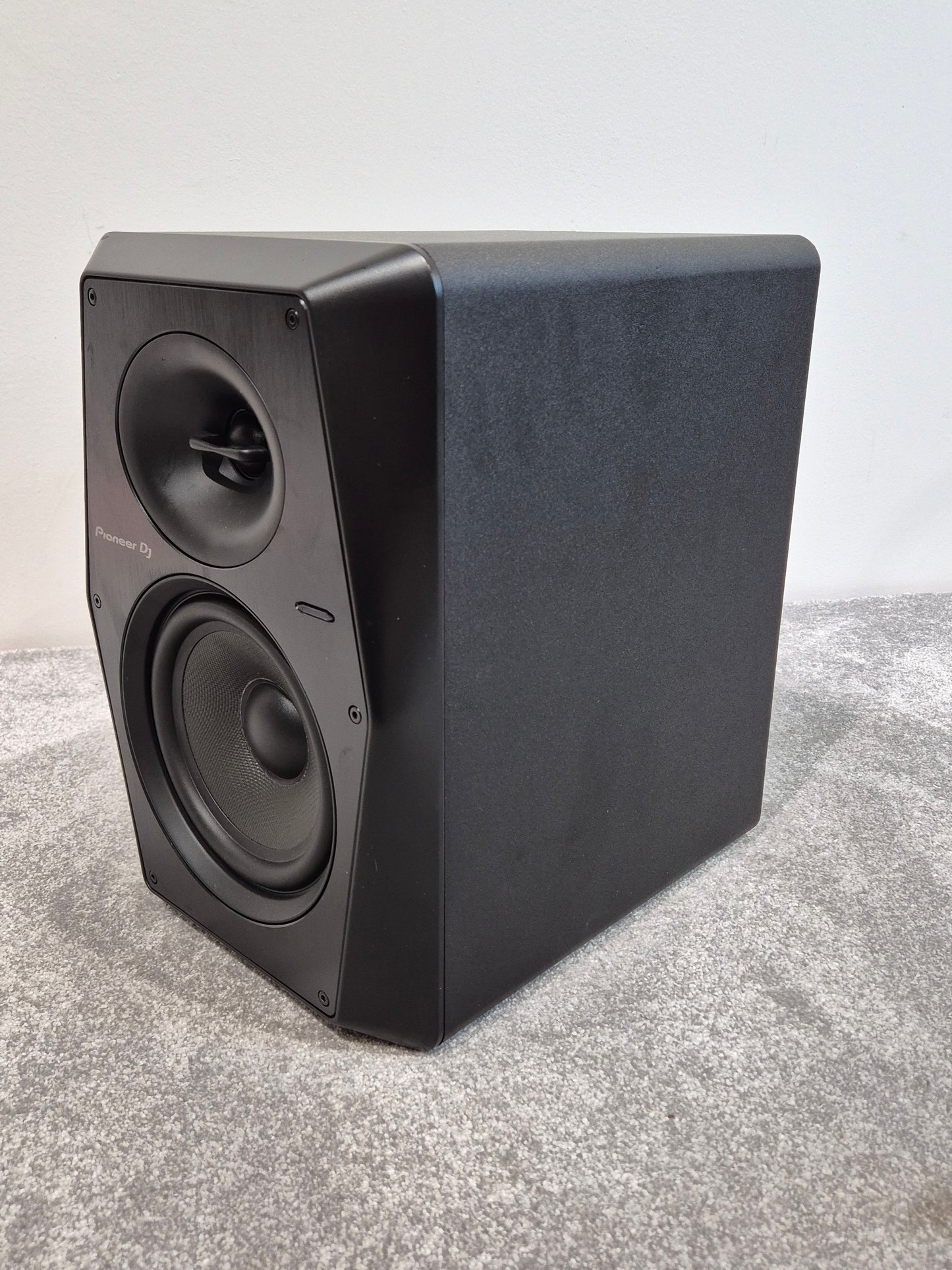 Pioneer DJ VM-70 - Bi-amp 2-way Active Speaker w/ Original Box