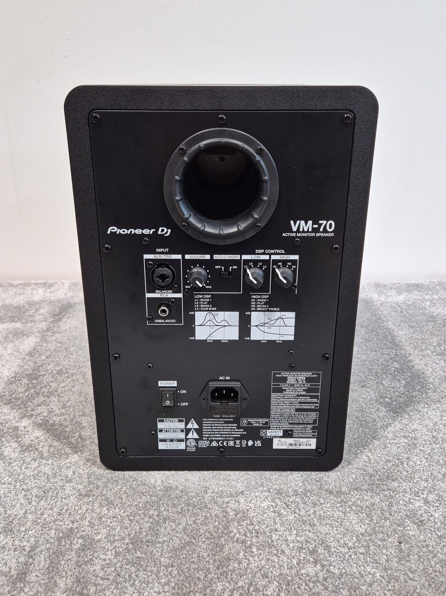 Pioneer DJ VM-70 - Bi-amp 2-way Active Speaker w/ Original Box