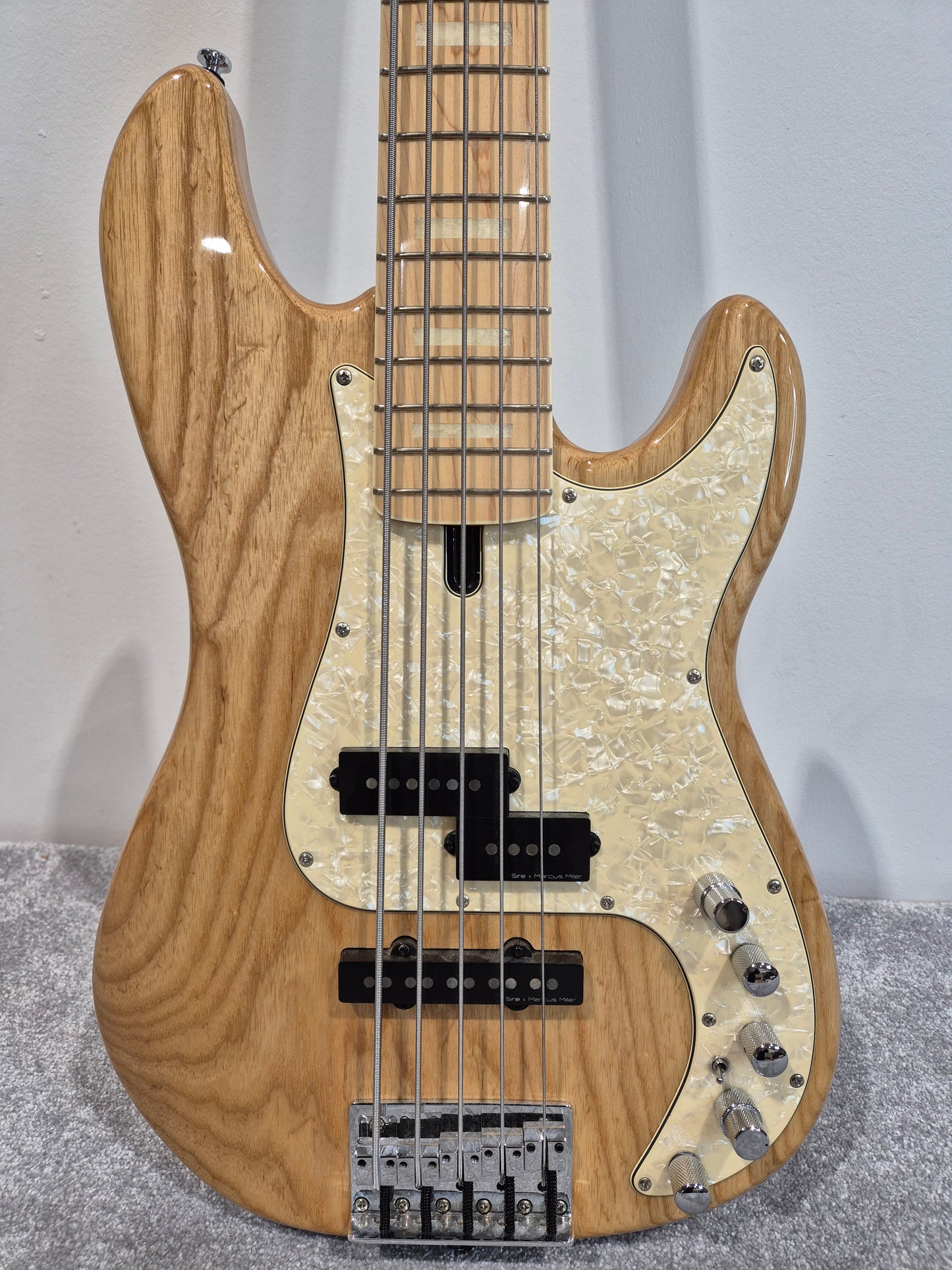 Sire Marcus Miller P7 - 5 String Bass Guitar w/ Hard Case