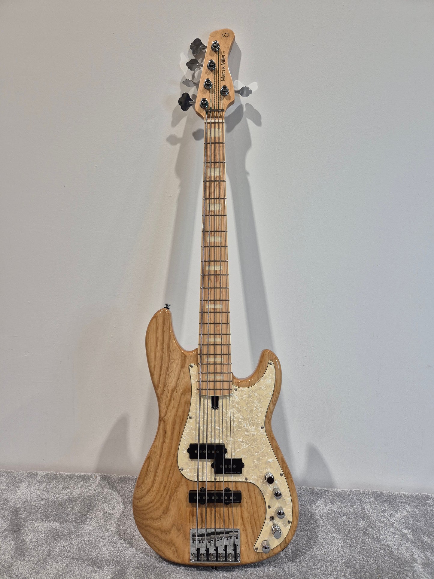 Sire Marcus Miller P7 - 5 String Bass Guitar w/ Hard Case