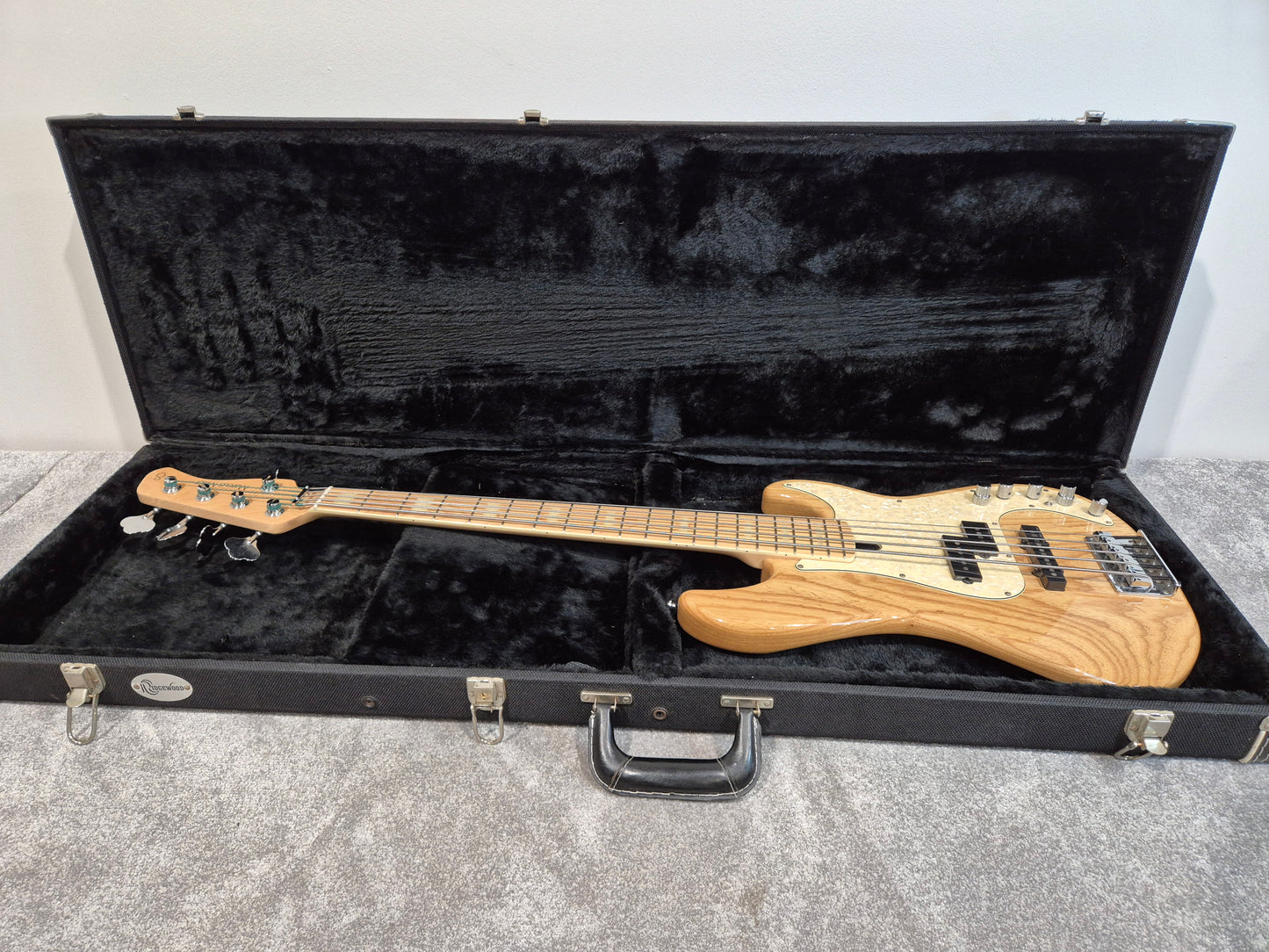 Sire Marcus Miller P7 - 5 String Bass Guitar w/ Hard Case