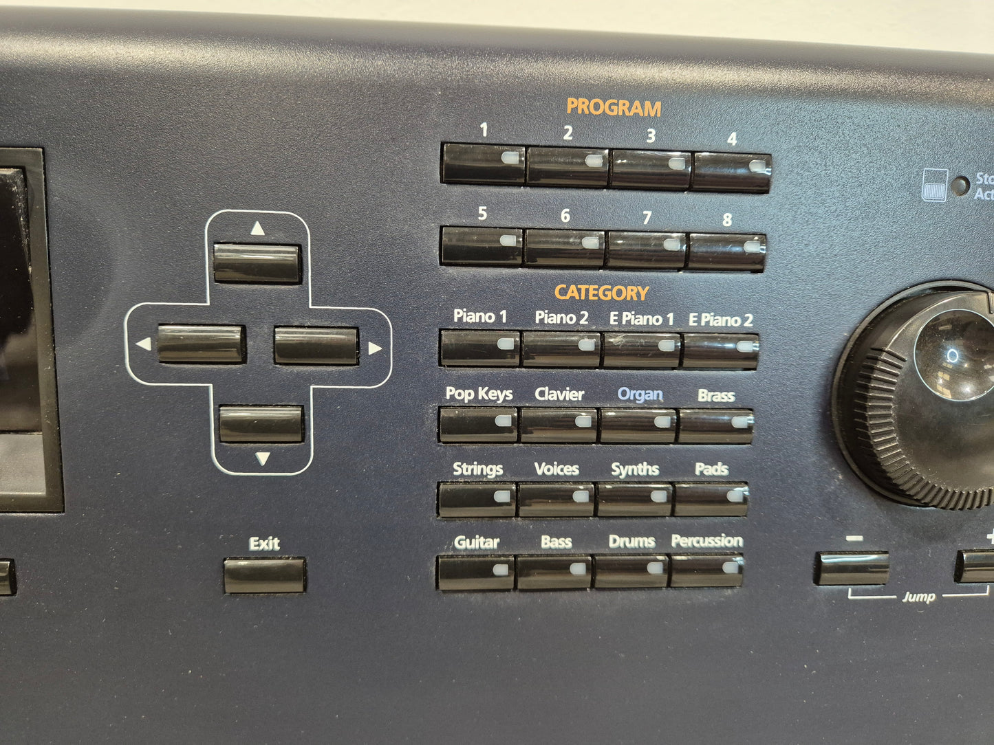 Kurzweil PC361 - 61-key Digital Workstation Synthesizer w/ Flight Case