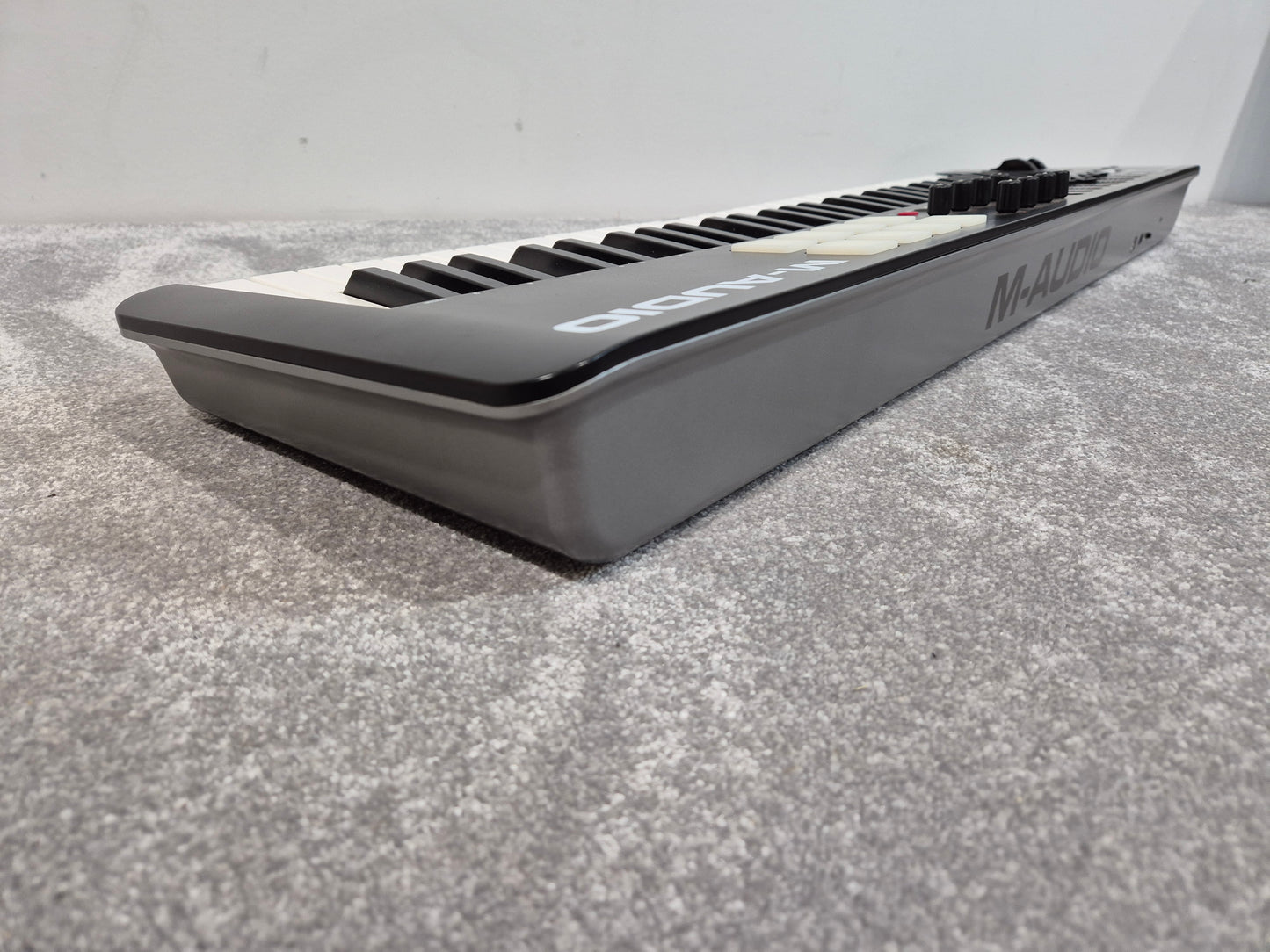M-Audio Oxygen 61 Mk IV - USB MIDI Keyboard Controller