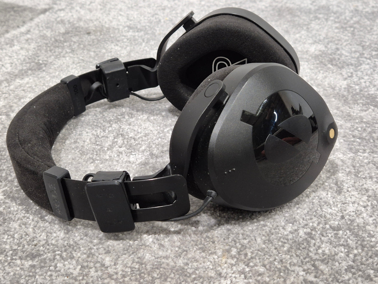 Rode NTH-100 - Professional Over-Ear Headphones w/ Original Box