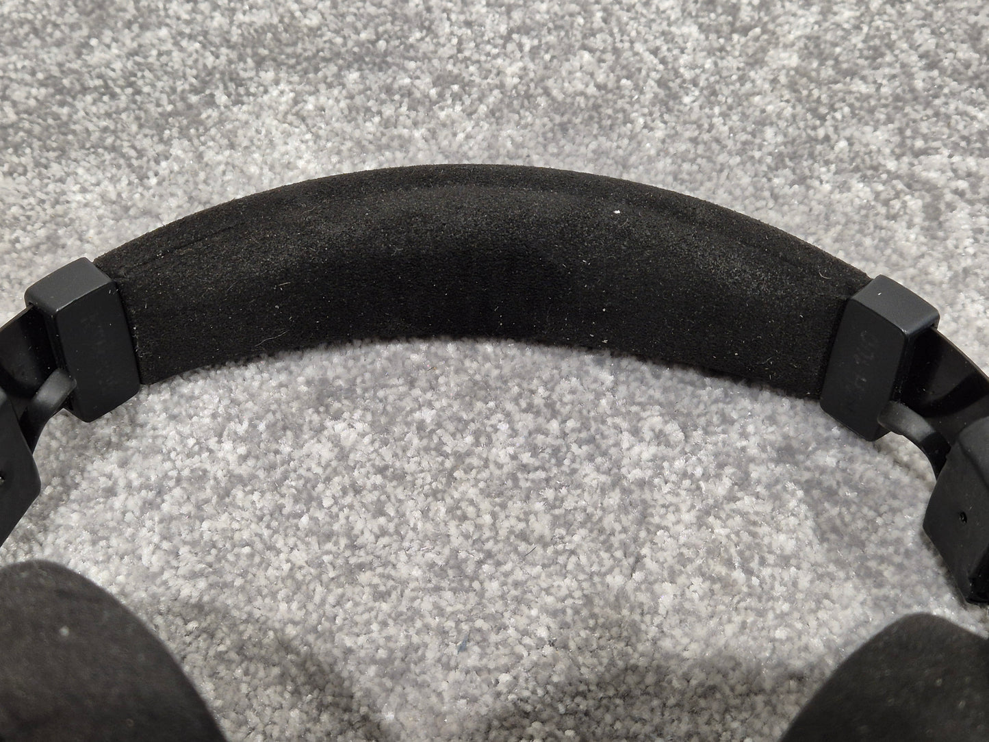 Rode NTH-100 - Professional Over-Ear Headphones w/ Original Box