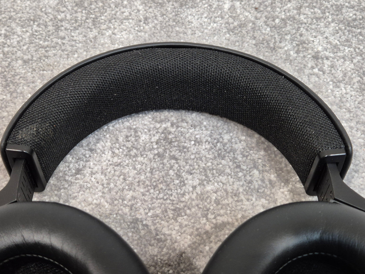 Shure SRH840A - Headphone w/ Shure Carrying Bag