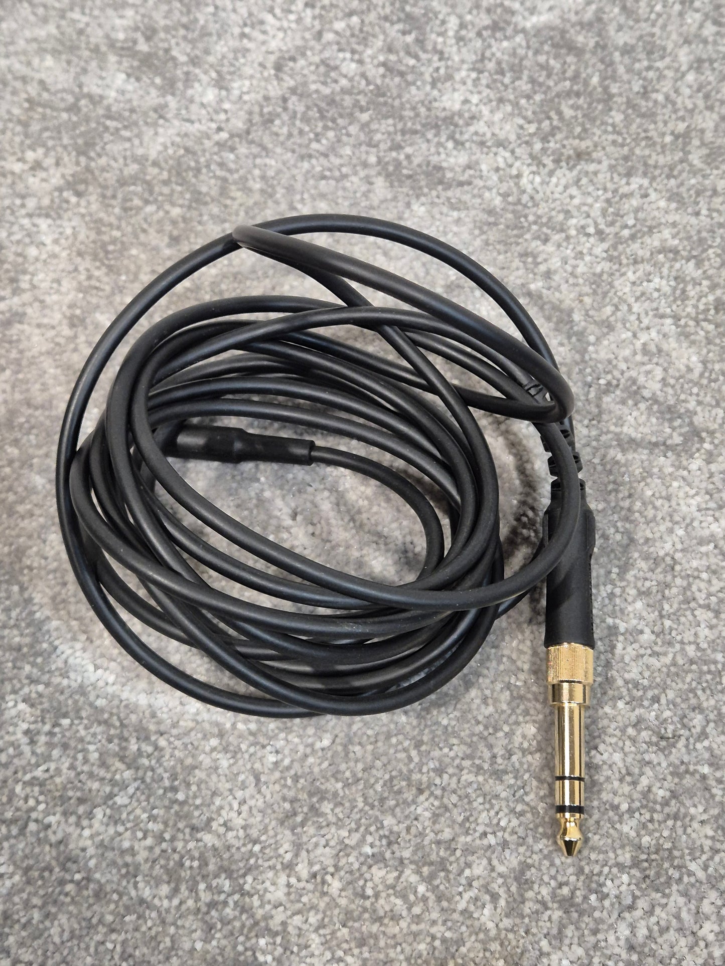 Shure SRH840A - Headphone w/ Shure Carrying Bag