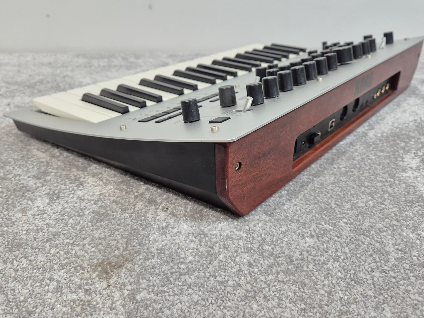Korg Minilogue - Polyphonic Analog Synthesizer w/ Original Box