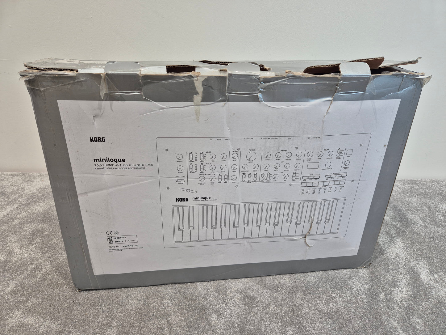 Korg Minilogue - Polyphonic Analog Synthesizer w/ Original Box