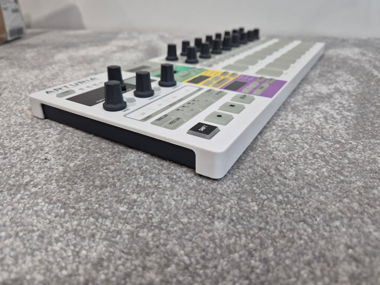 Arturia BeatStep Pro - Versatile Controller and Performance Sequencer