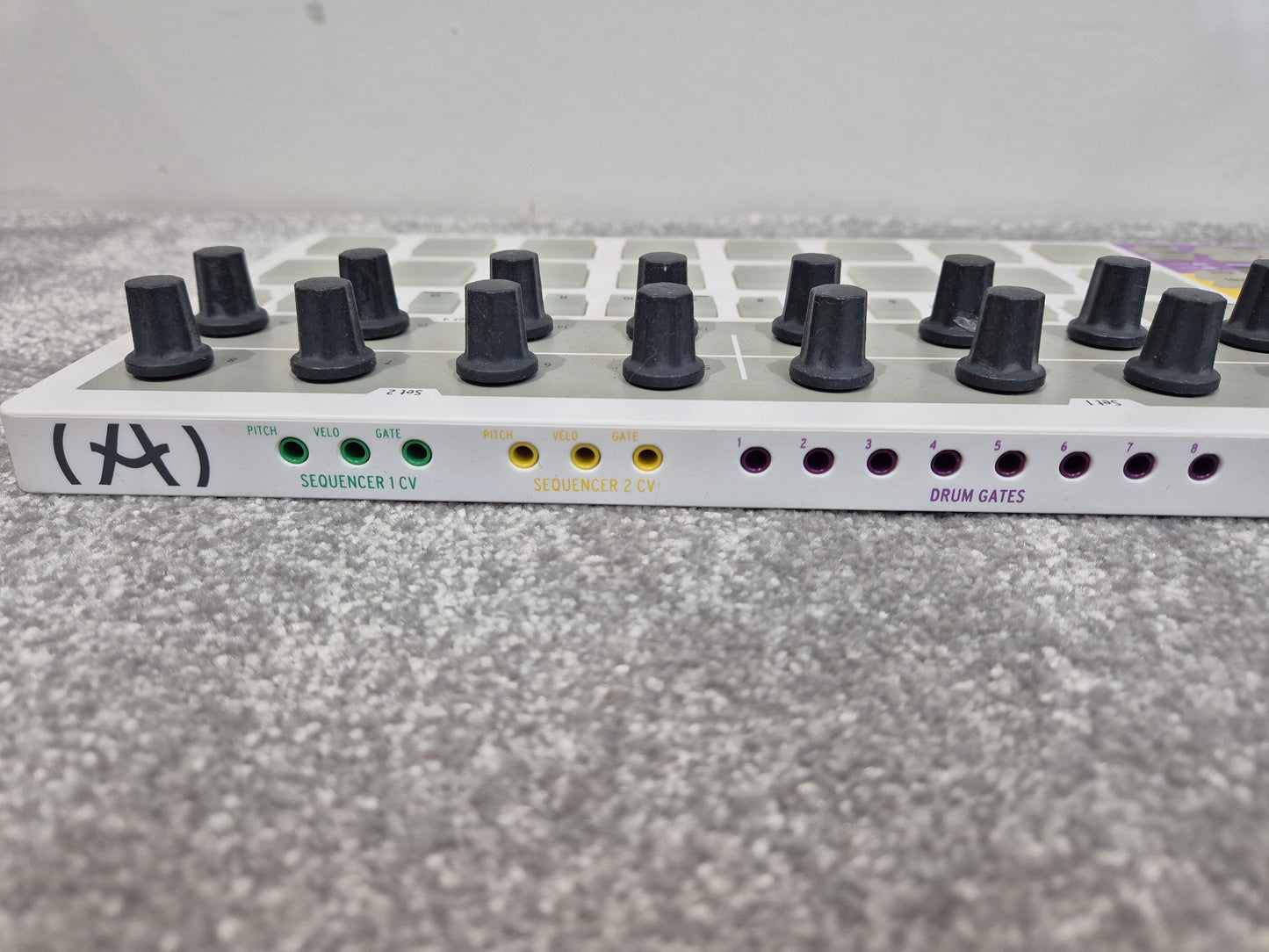 Arturia BeatStep Pro - Versatile Controller and Performance Sequencer