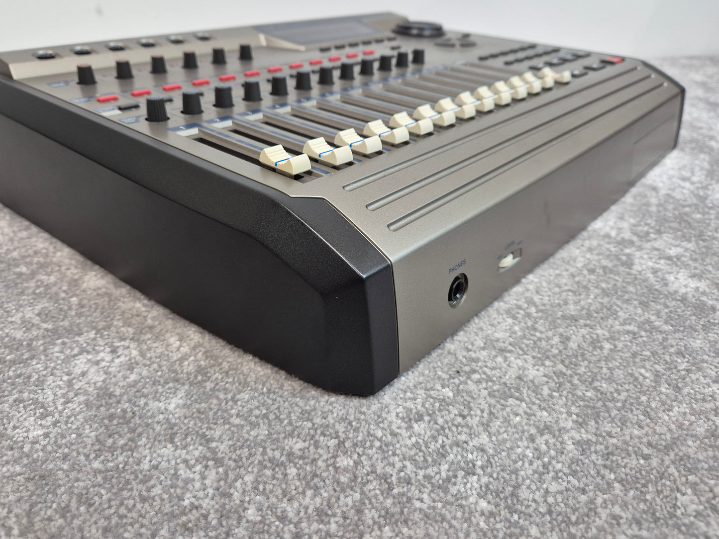 Akai Professional DPS12i - Digital Personal Studio w/ Gator Hard Case