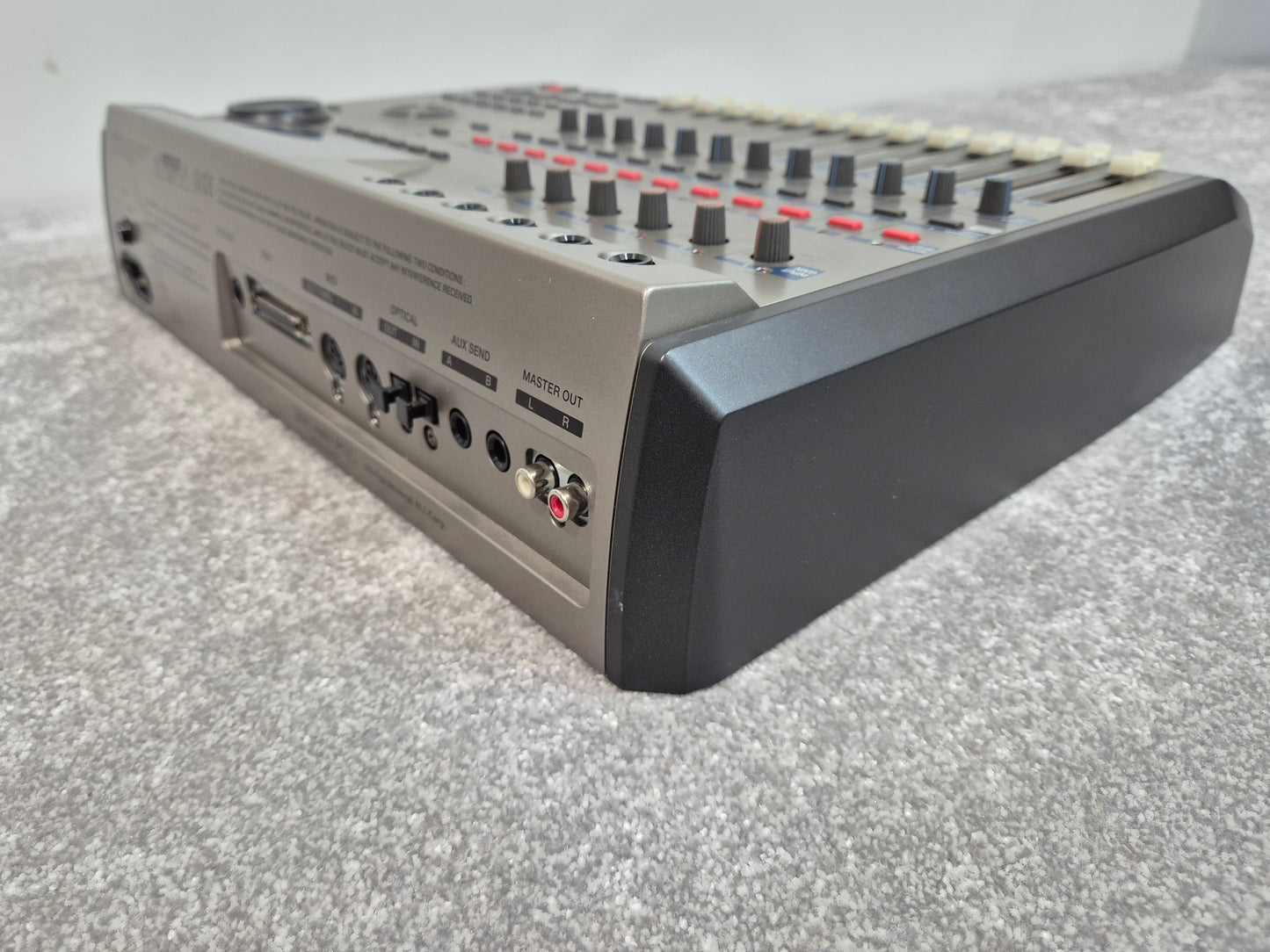 Akai Professional DPS12i - Digital Personal Studio w/ Gator Hard Case