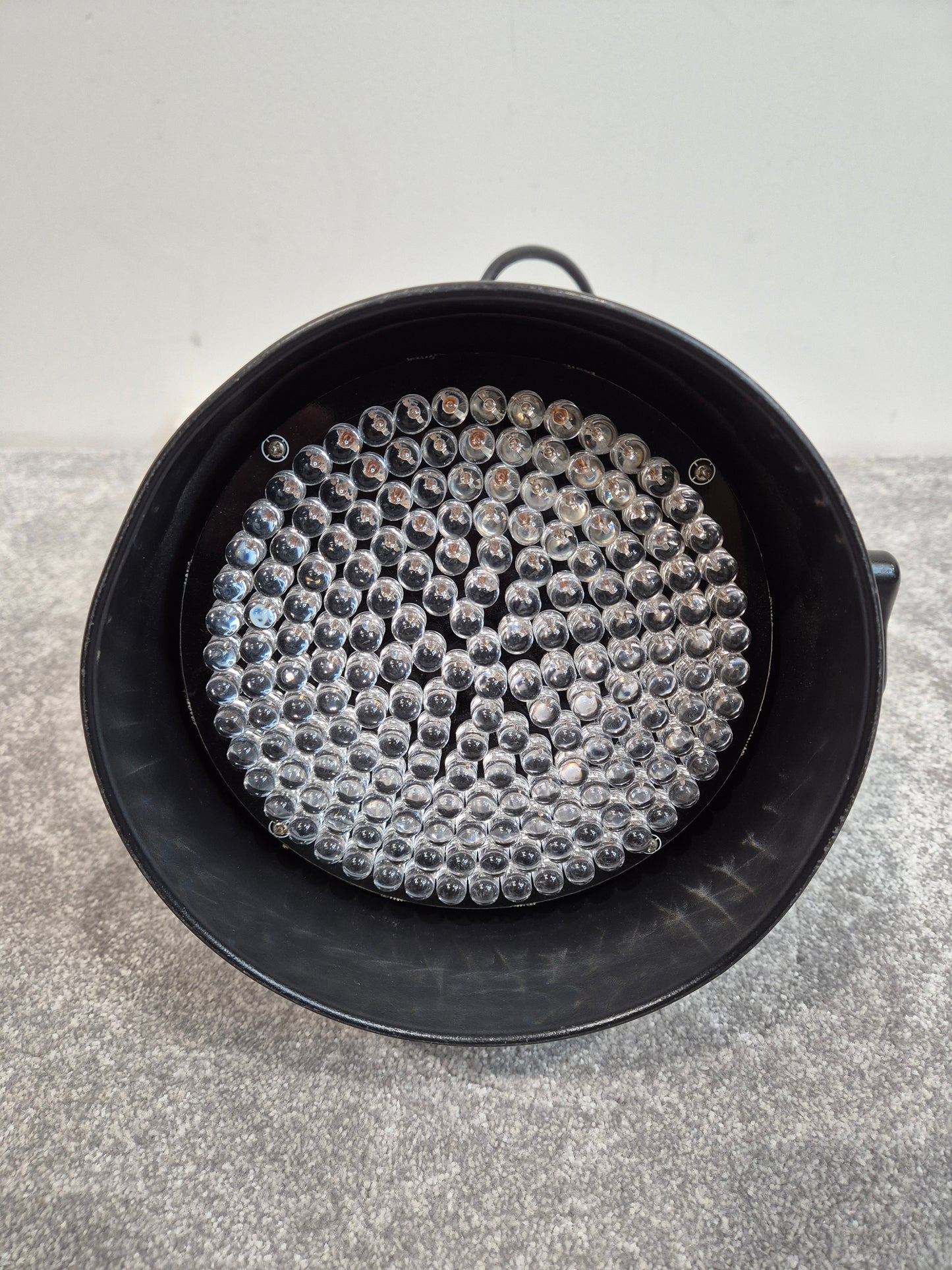 Stairville LED PAR 64 - Versatile Lighting Fixture (Curved Bracket)