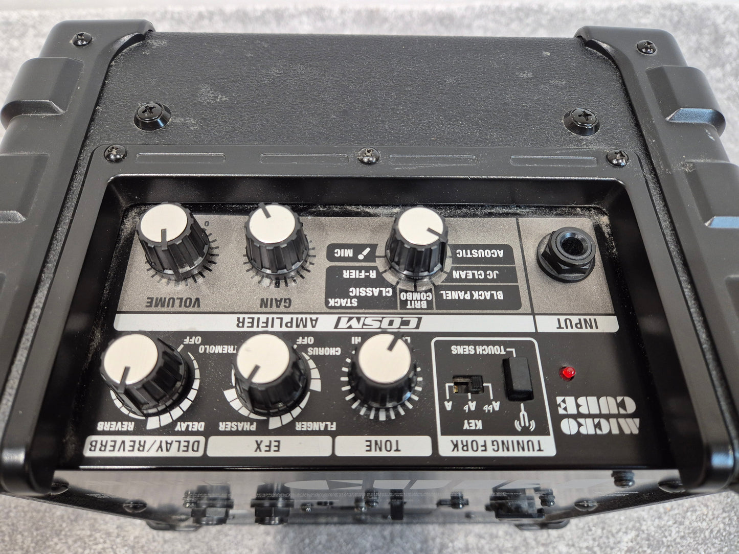 Roland Micro Cube - Portable Guitar Amplifier - Battery or Mains Power