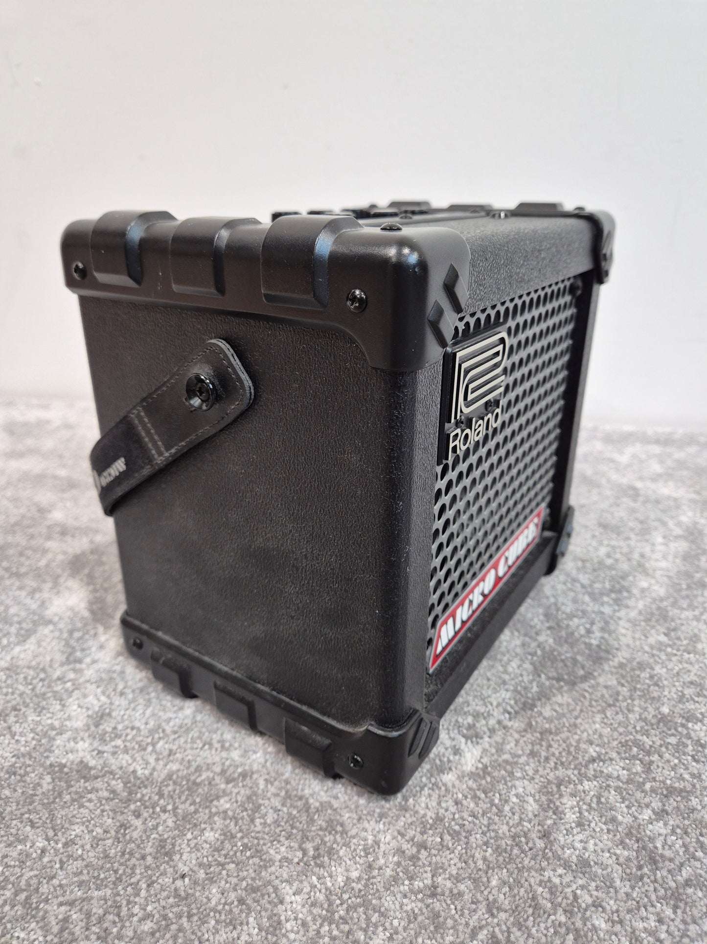 Roland Micro Cube - Portable Guitar Amplifier - Battery or Mains Power