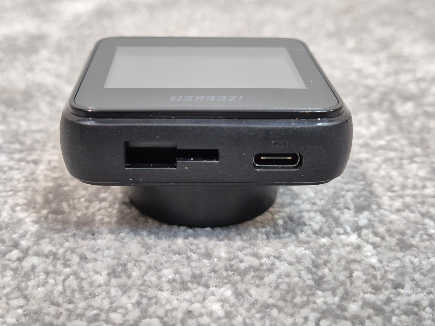 iZEEKER iD220- Dual Dash Camera - Open Box New