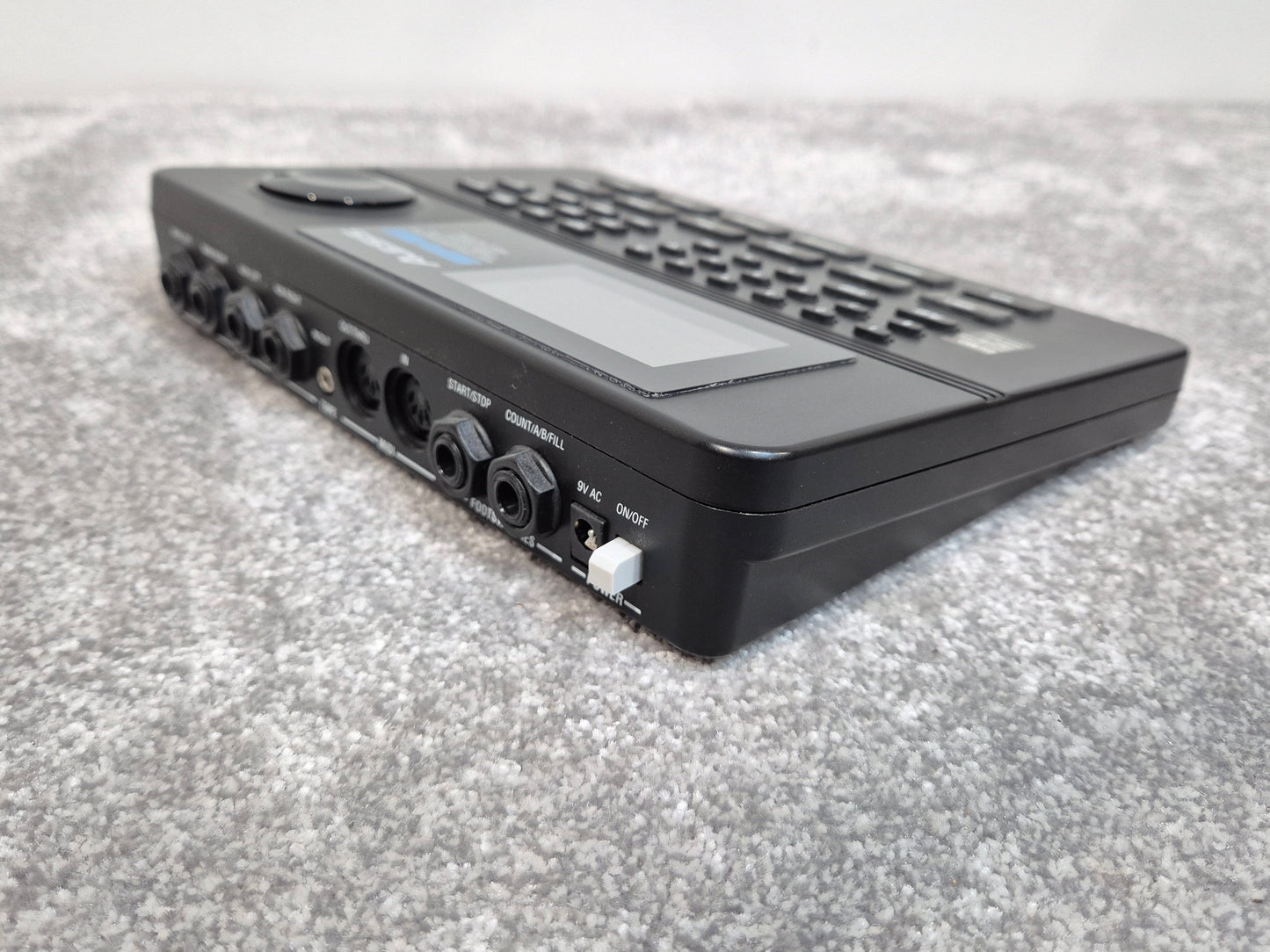 Alesis SR16 - Professional Sounds Drum Machine w/ Original Box