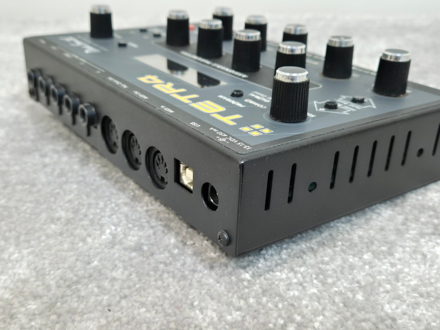 Dave Smith Tetra Synth - Analog Poly Synthesizer w/ Original Power Supply