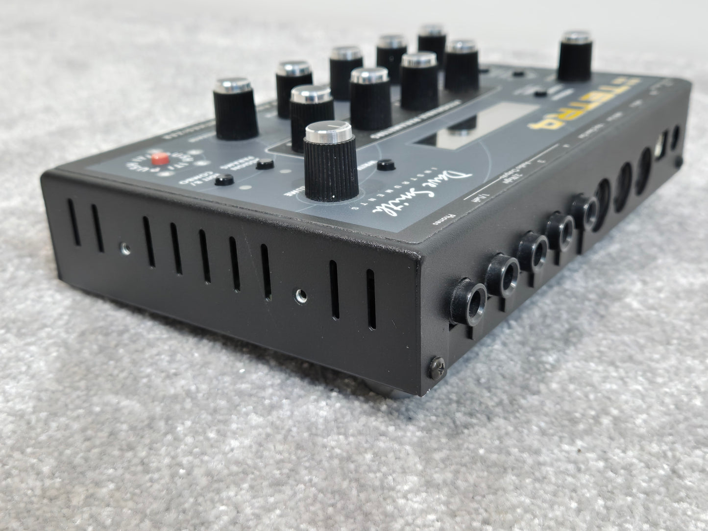 Dave Smith Tetra Synth - Analog Poly Synthesizer w/ Original Power Supply