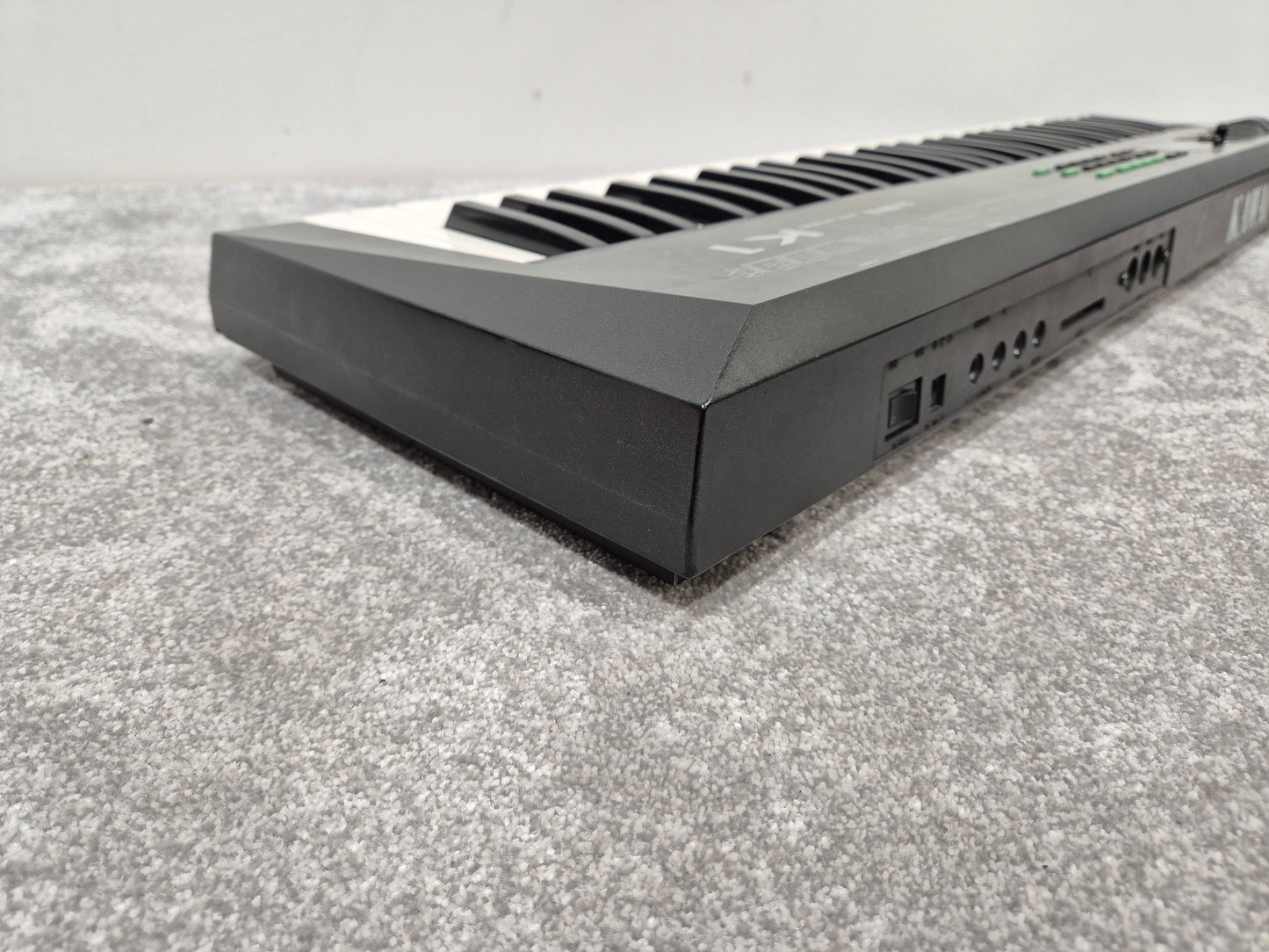 Kawai K1 - 61-key Synthesizer Keyboard Manufactured in 1988 w/ Flight Case