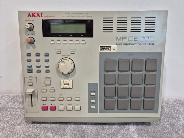 Akai MPC 2000 - 64-Track sampler-Sequencer Workstation w/ Zip Drive