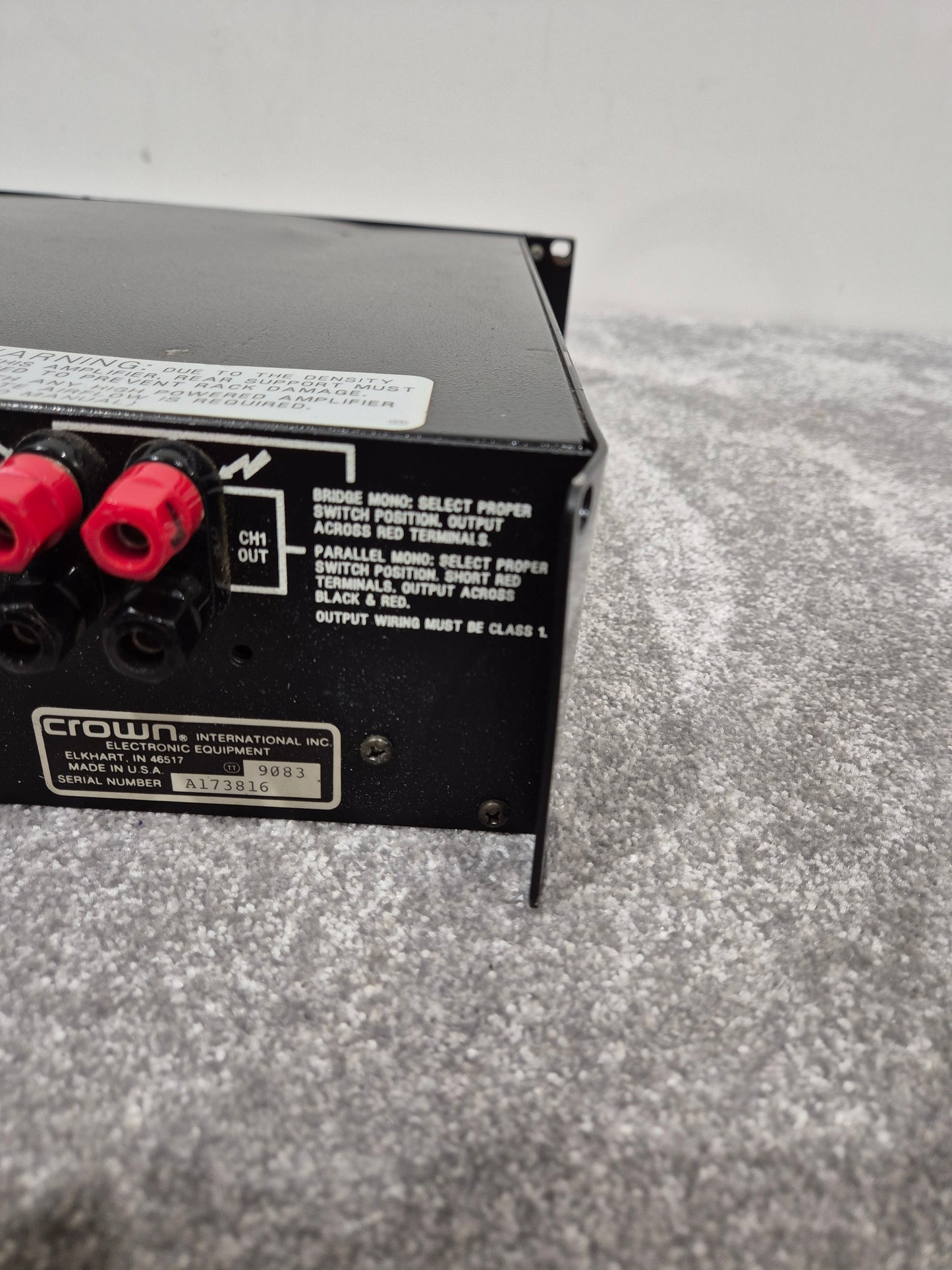 Amcron Macro-Tech 2401 - Dual-Channel Power Amplifier w/ Manual