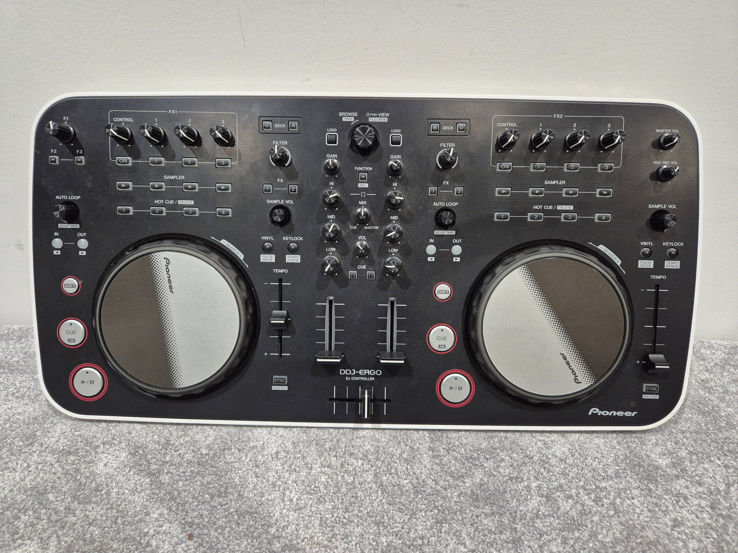 Pioneer DDJ-Ergo - Two-Channel DJ Controller w/ Hard Case