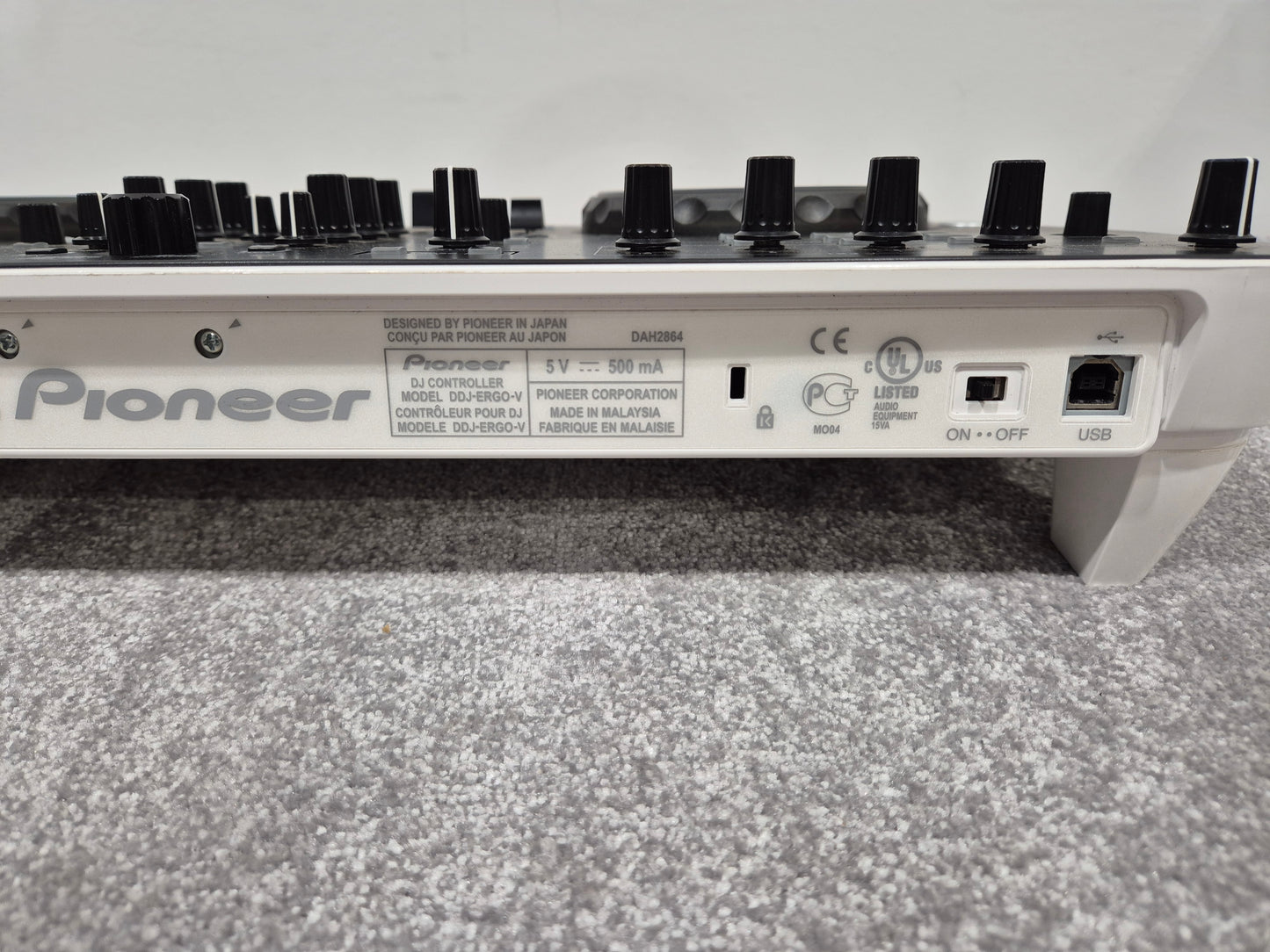Pioneer DDJ-Ergo - Two-Channel DJ Controller w/ Hard Case