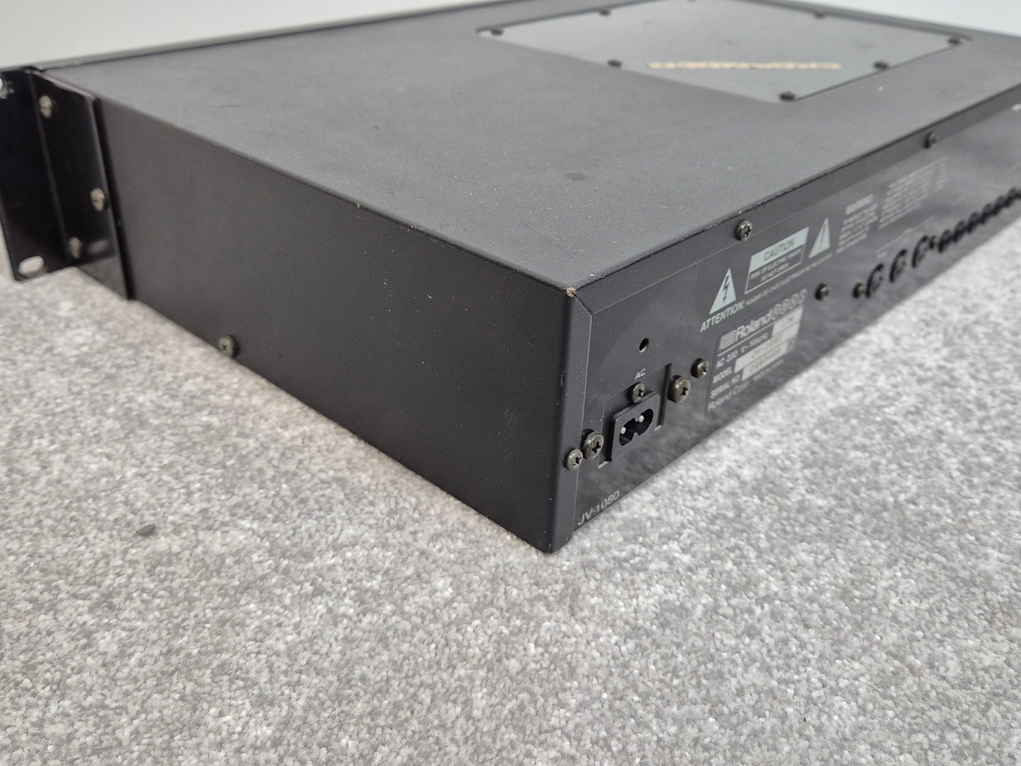 Roland JV-1080 - Sample-Based Synthesizer/Sound Module w/ Manual