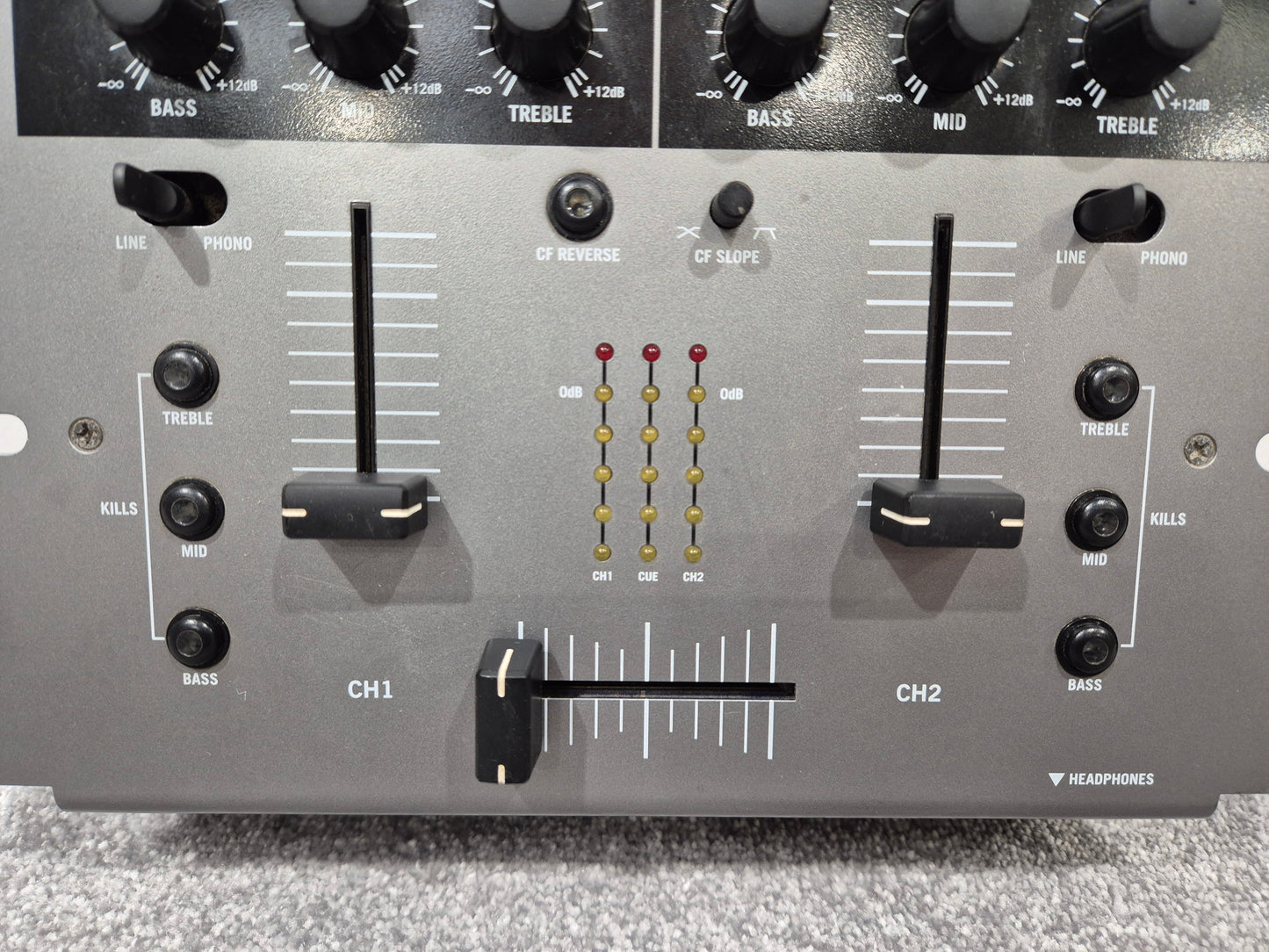 Numark X6 DJ Controller - 4-Channel, Touch-Sensitive Jog Wheels - Very Good w/ Power Supply