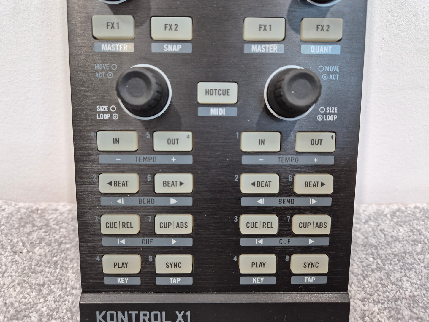 Native Instruments Traktor Kontrol X1 - USB DJ Controller w/ Soft Case