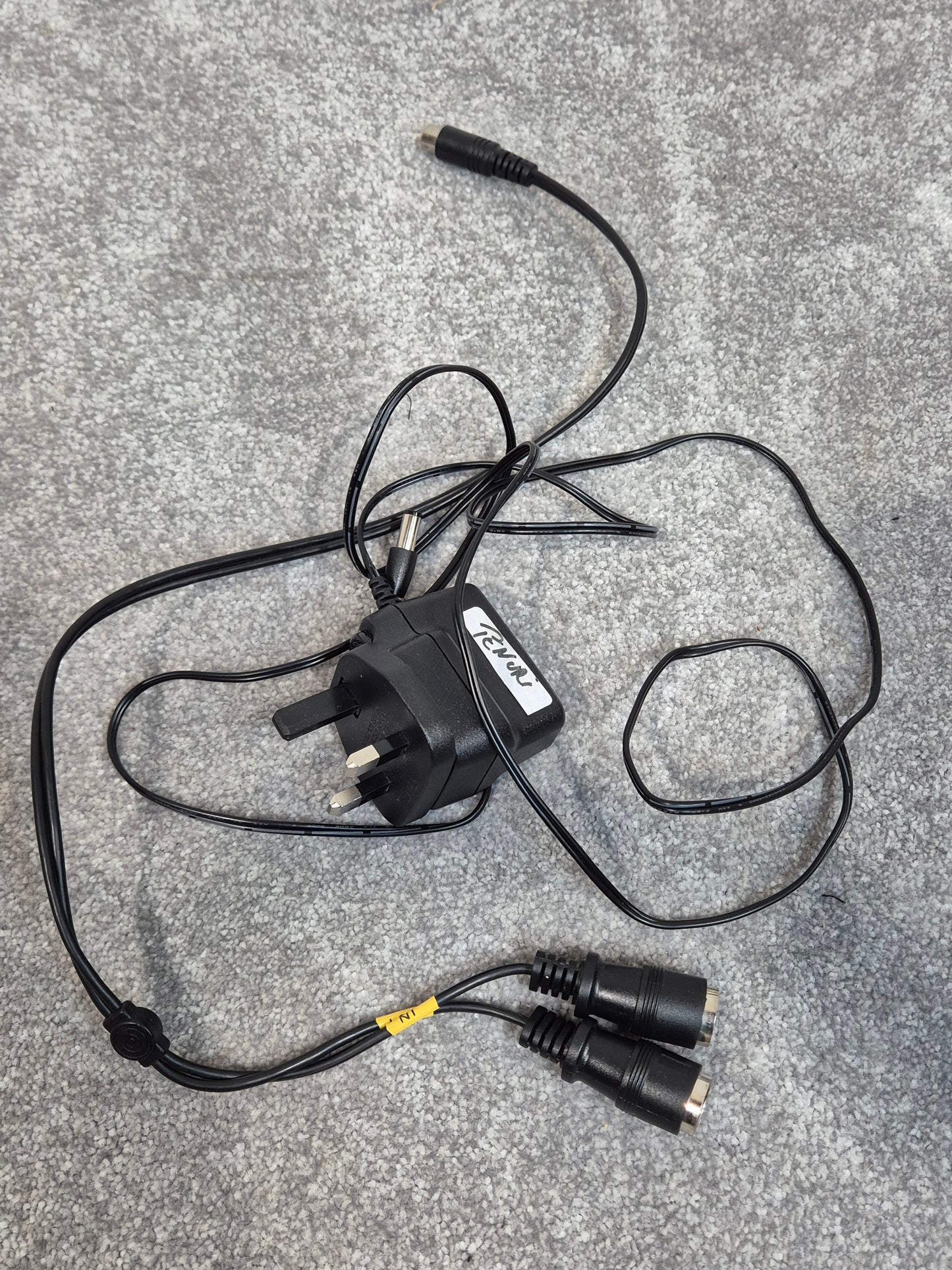 Yamaha Tenori-On - Sequencer Synthesizer w/ 2GB SD Card and Power Supply (Spares or Repairs)
