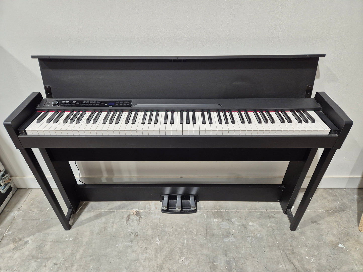 Korg C1 Air - Compact 88 Weighted Key Digital Piano w/ Original Power Cable