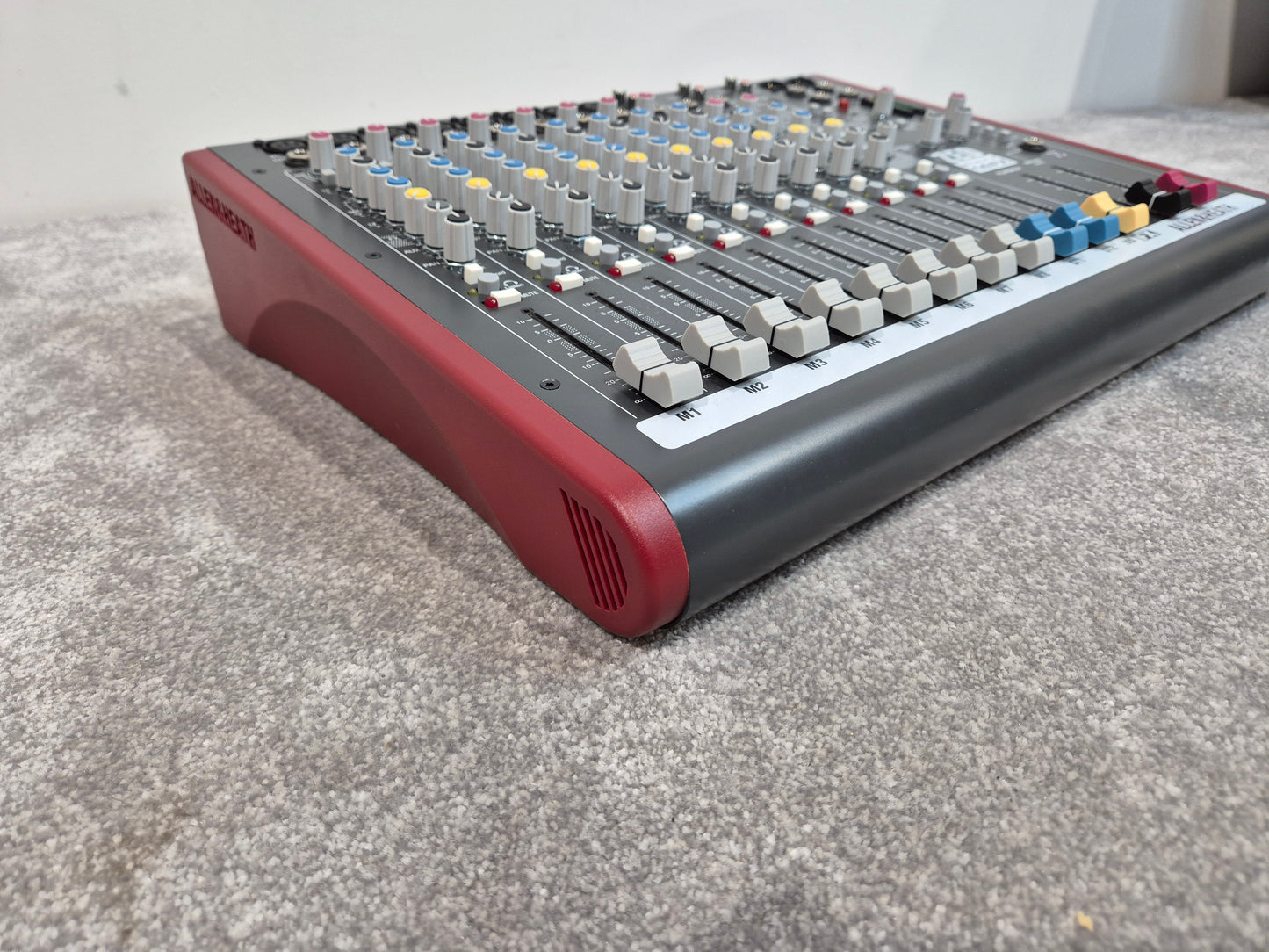 Allen & Heath ZED Sixty-14FX - 14-Channel Studio Mixer w/ Hard Case RRP £499