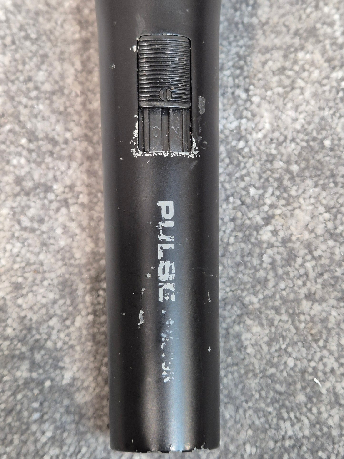 Pulse PM800S - Dynamic Vocal Microphone w/ Carry Case