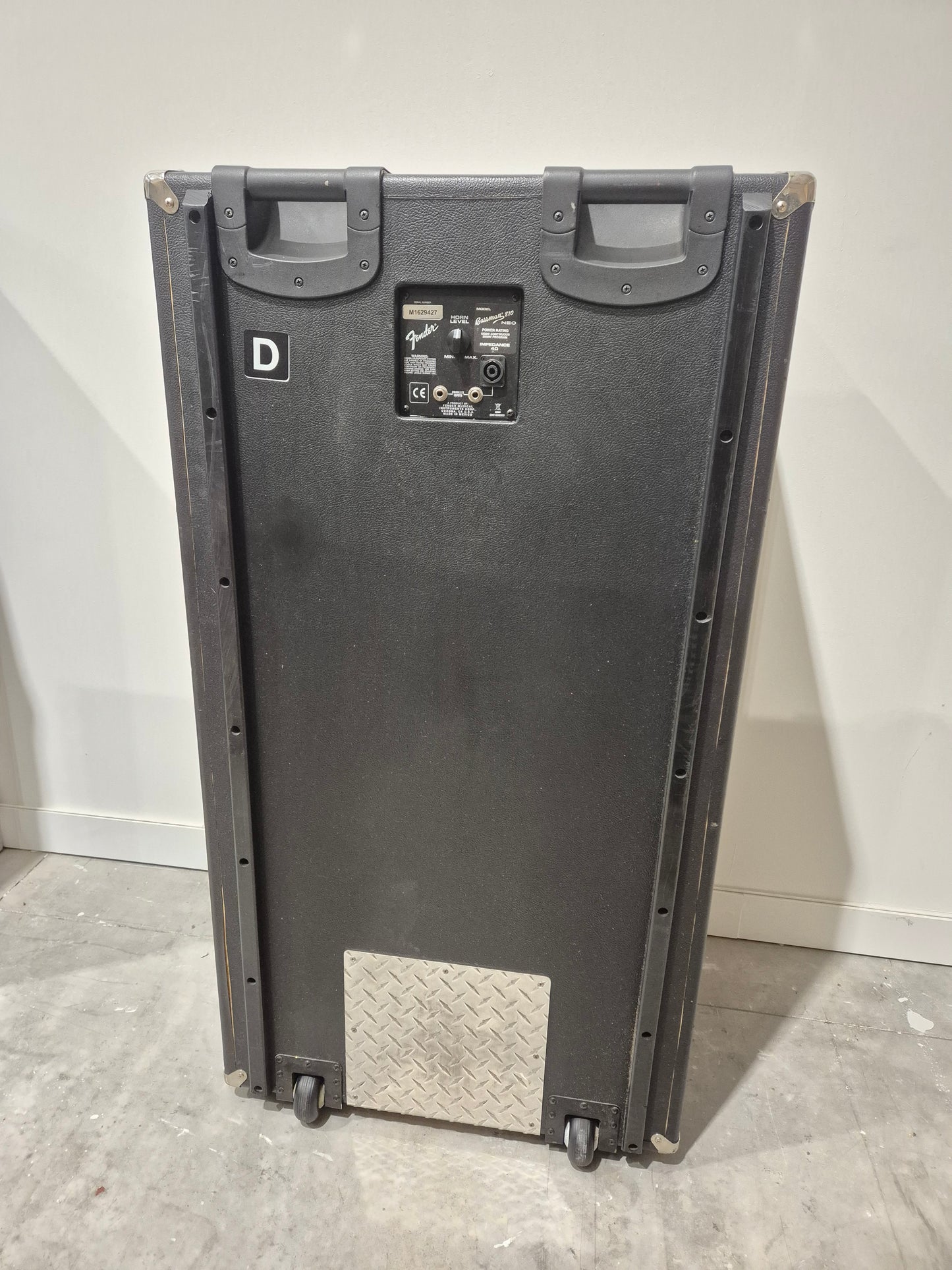 Fender Bassman 810 Neo - High-Capacity Bass Cabinet w/ Flight Case RRP £2449