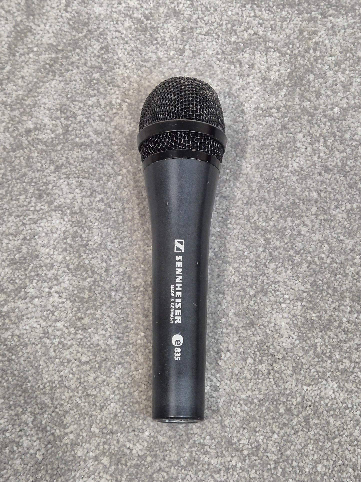 Sennheiser E835 - Dynamic Cardioid Microphone
