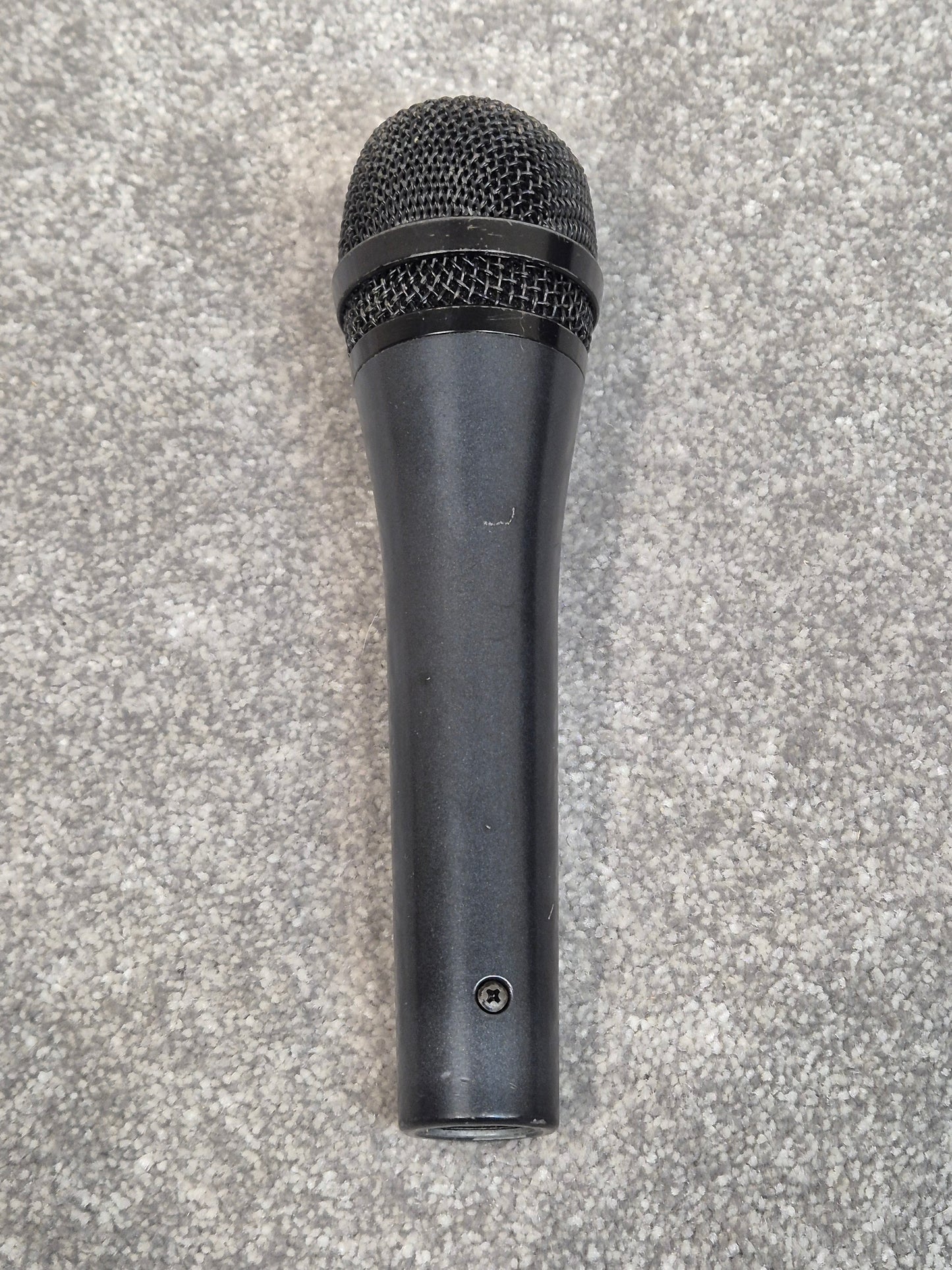 Sennheiser E835 - Dynamic Cardioid Microphone
