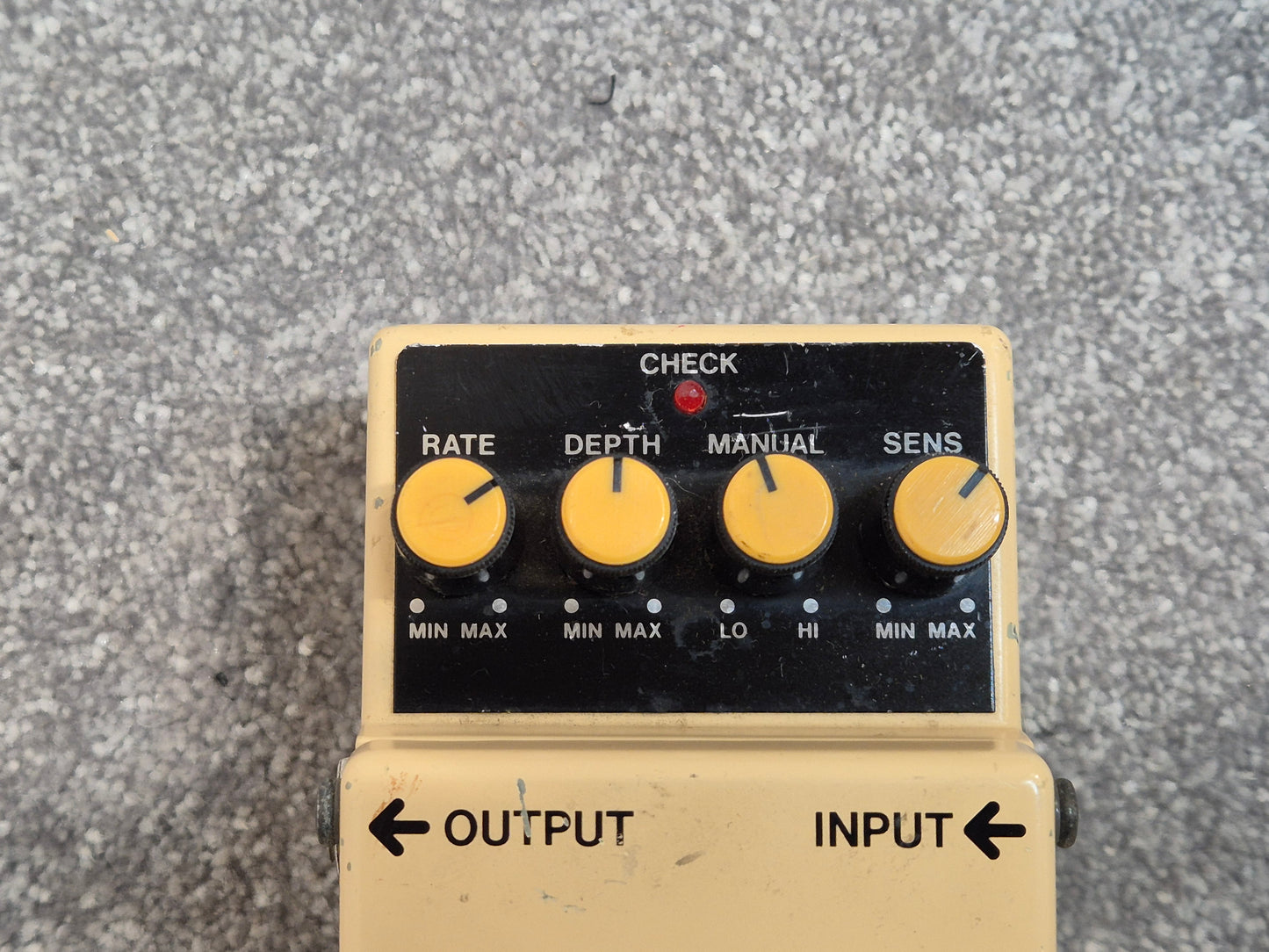 Boss AW-2 Auto Wah - Guitar Effects Pedal