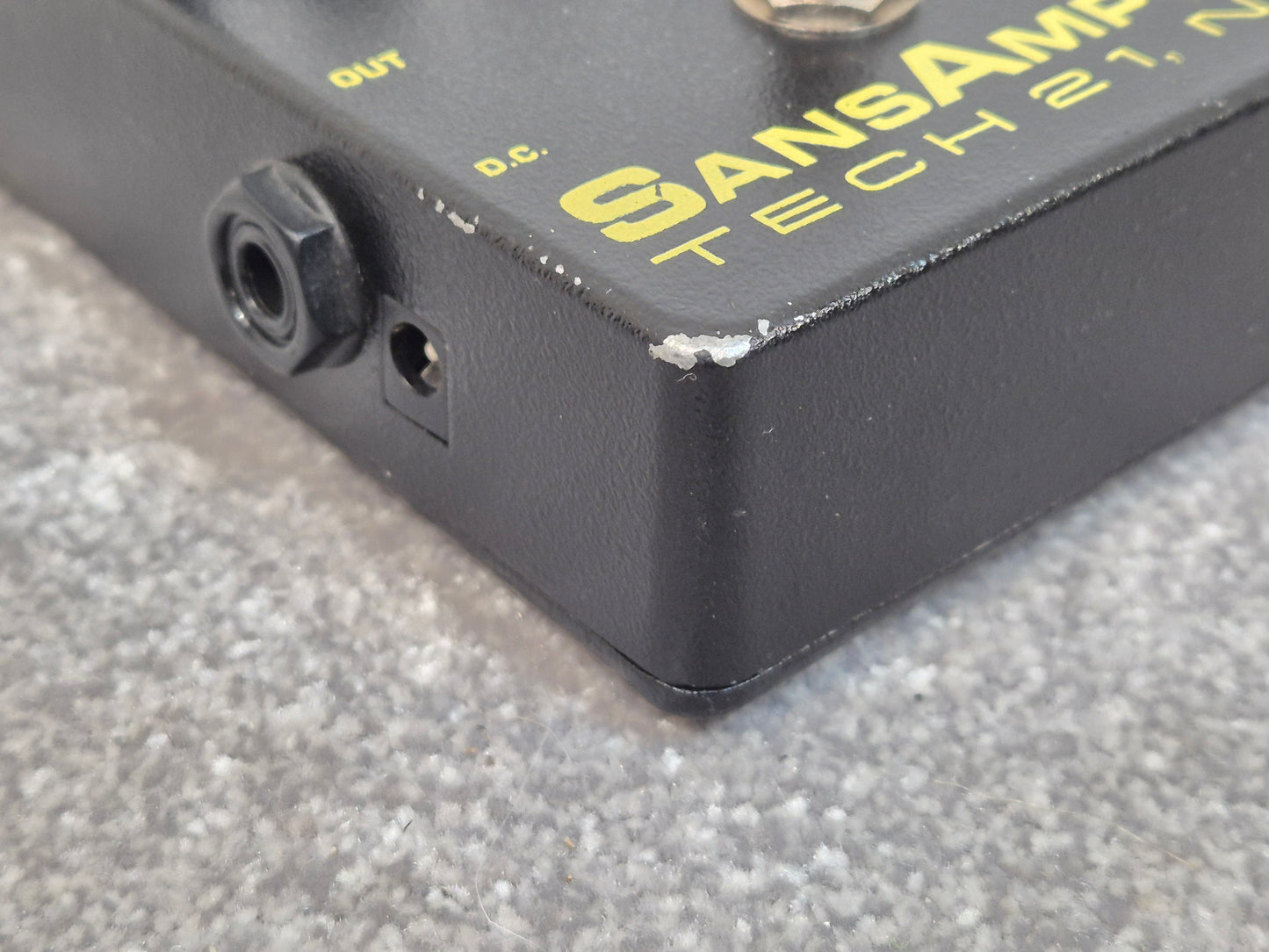 Tech 21 SansAmp GT2- Tube Amp Emulation Pedal