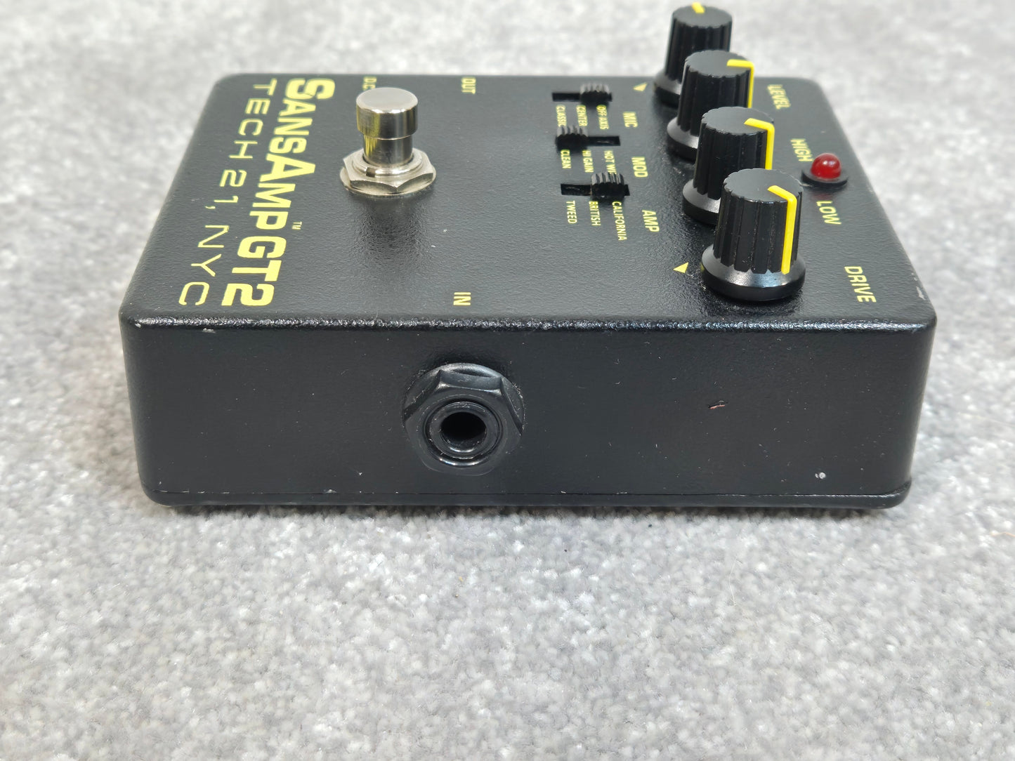 Tech 21 SansAmp GT2- Tube Amp Emulation Pedal