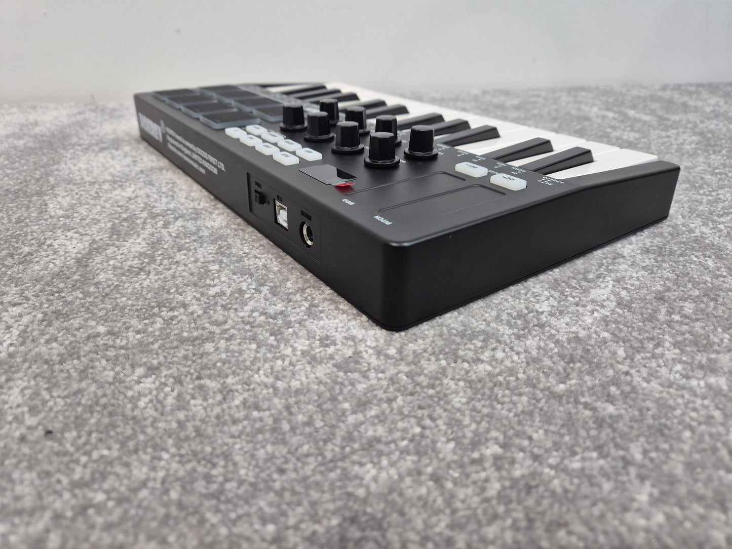 HOEREV SMK25 - MIDI Keyboard Controller w/ Original Box - RRP £65
