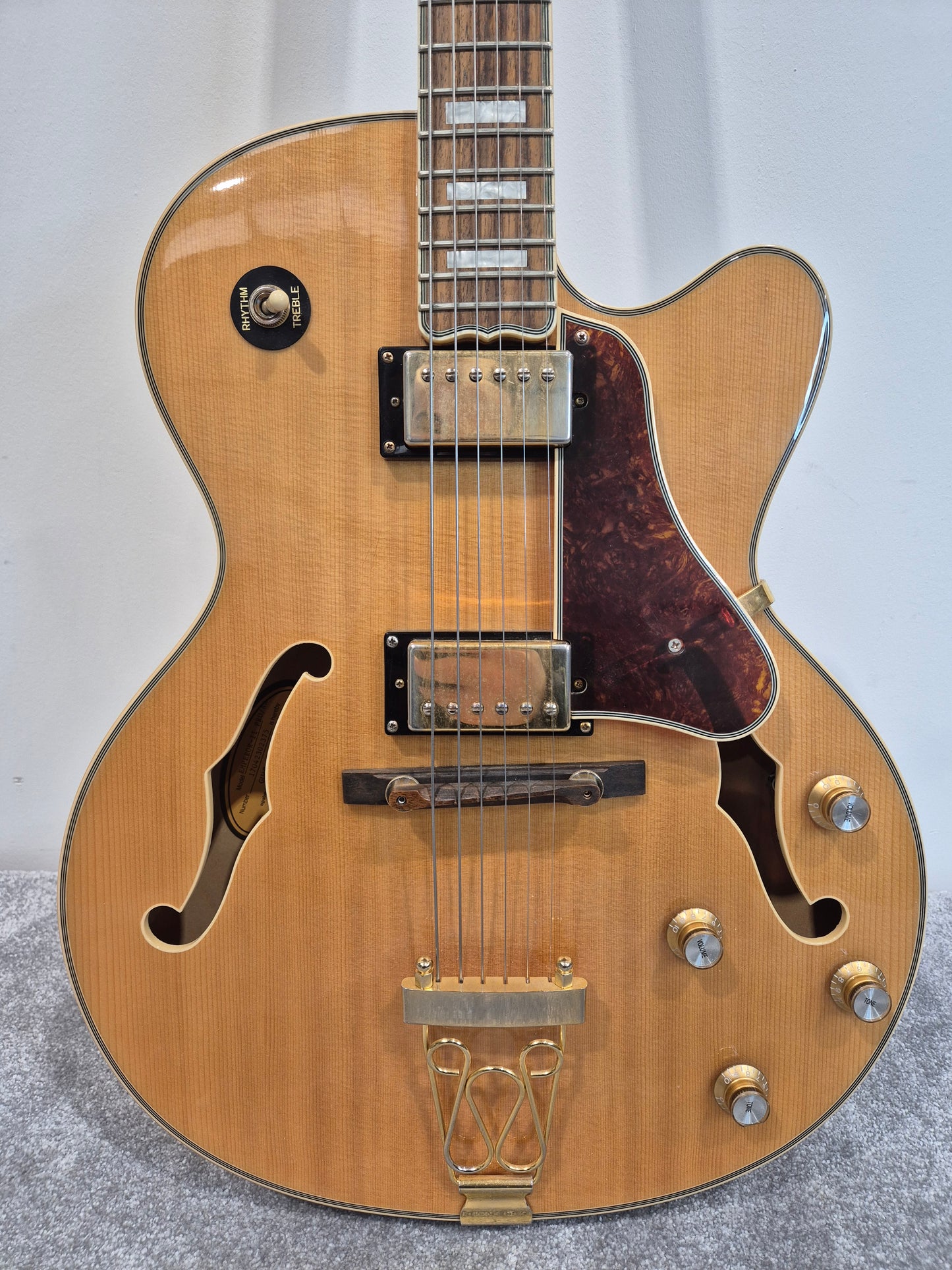Epiphone Joe Pass Emperor II - Electric Guitar w/ Hard Case - Mint