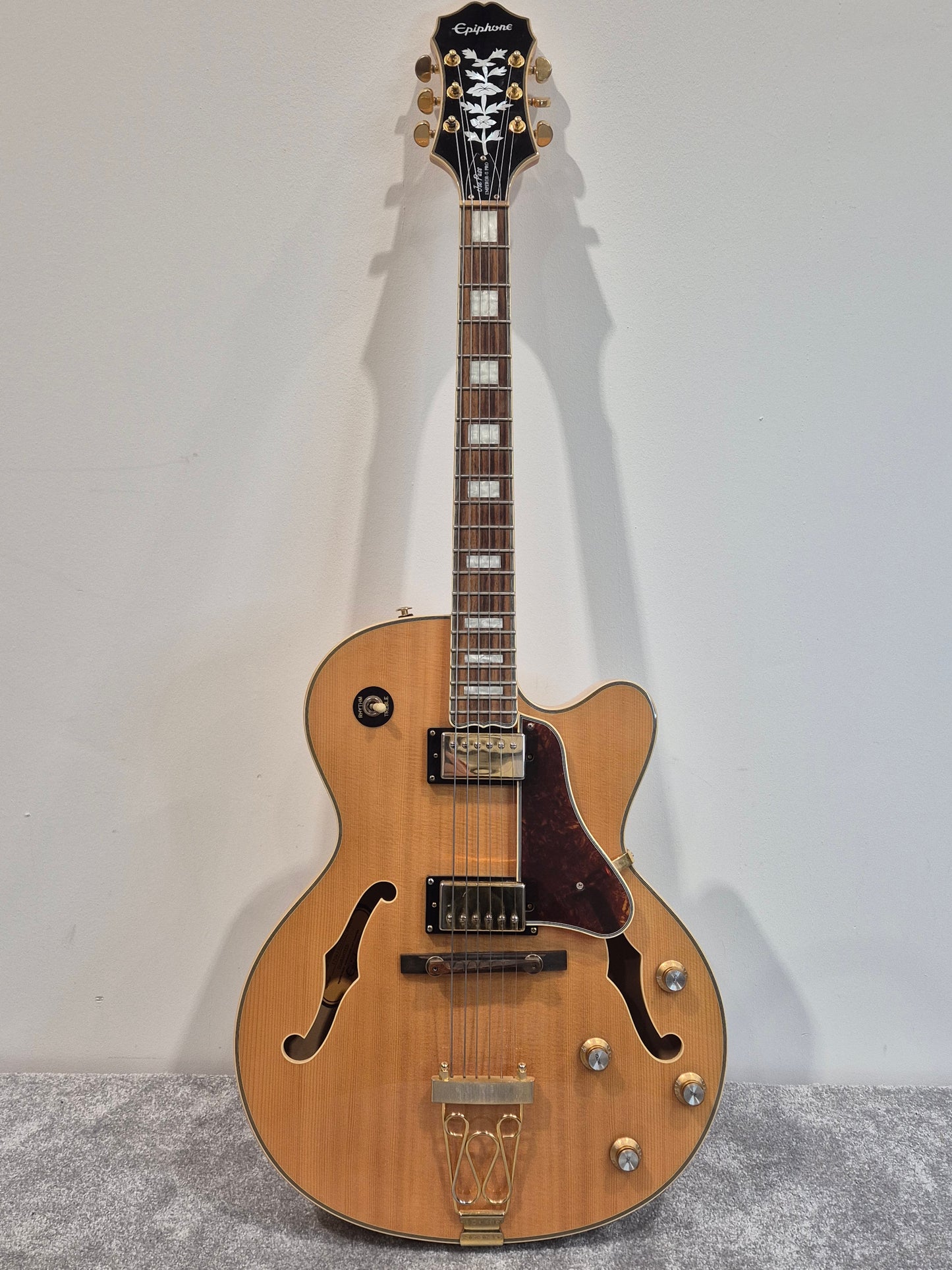 Epiphone Joe Pass Emperor II - Electric Guitar w/ Hard Case - Mint