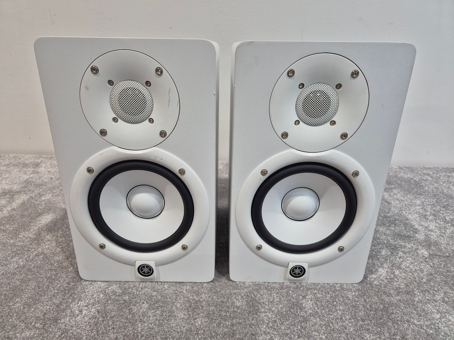 Yamaha H5 Studio Monitor Speakers - 2-Way Bass-Reflex Bi-Amplified - Pair
