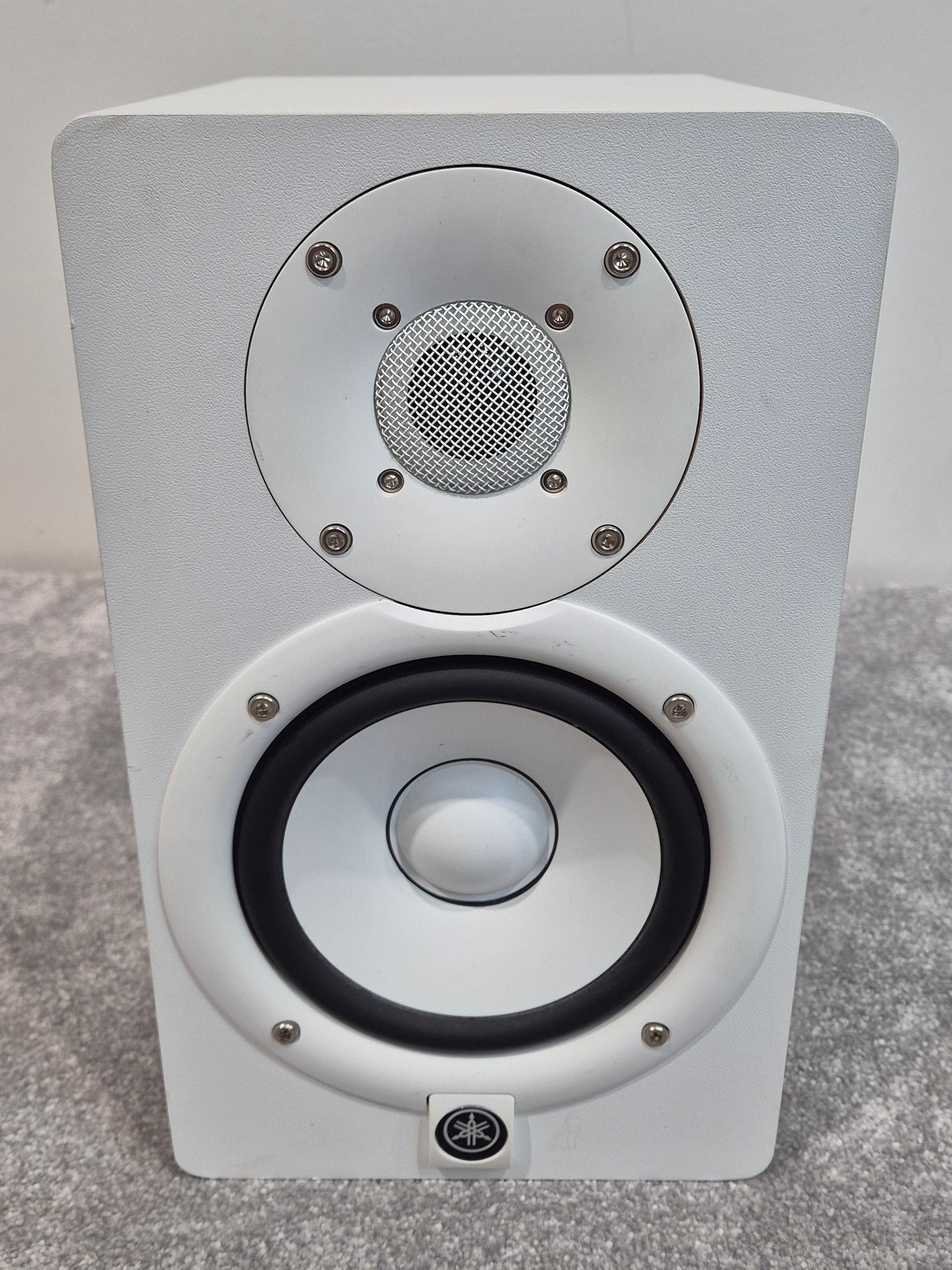Yamaha H5 Studio Monitor Speakers - 2-Way Bass-Reflex Bi-Amplified - Pair